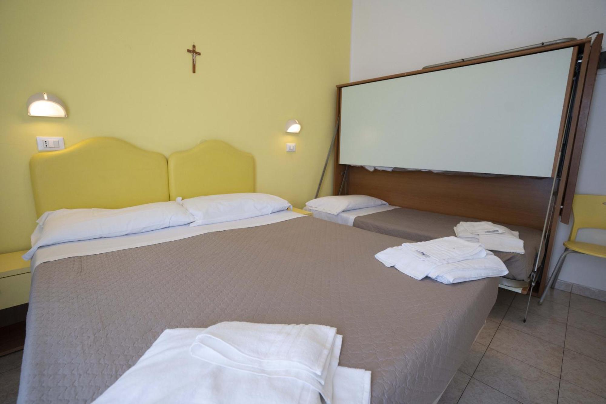 Standard Triple Room,1598916237:JPEG