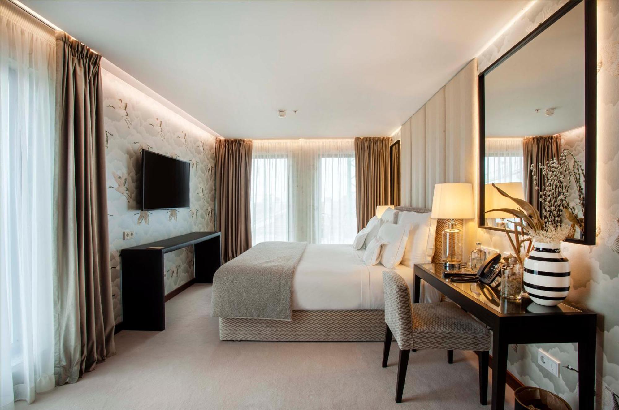 Deluxe Junior Suite
