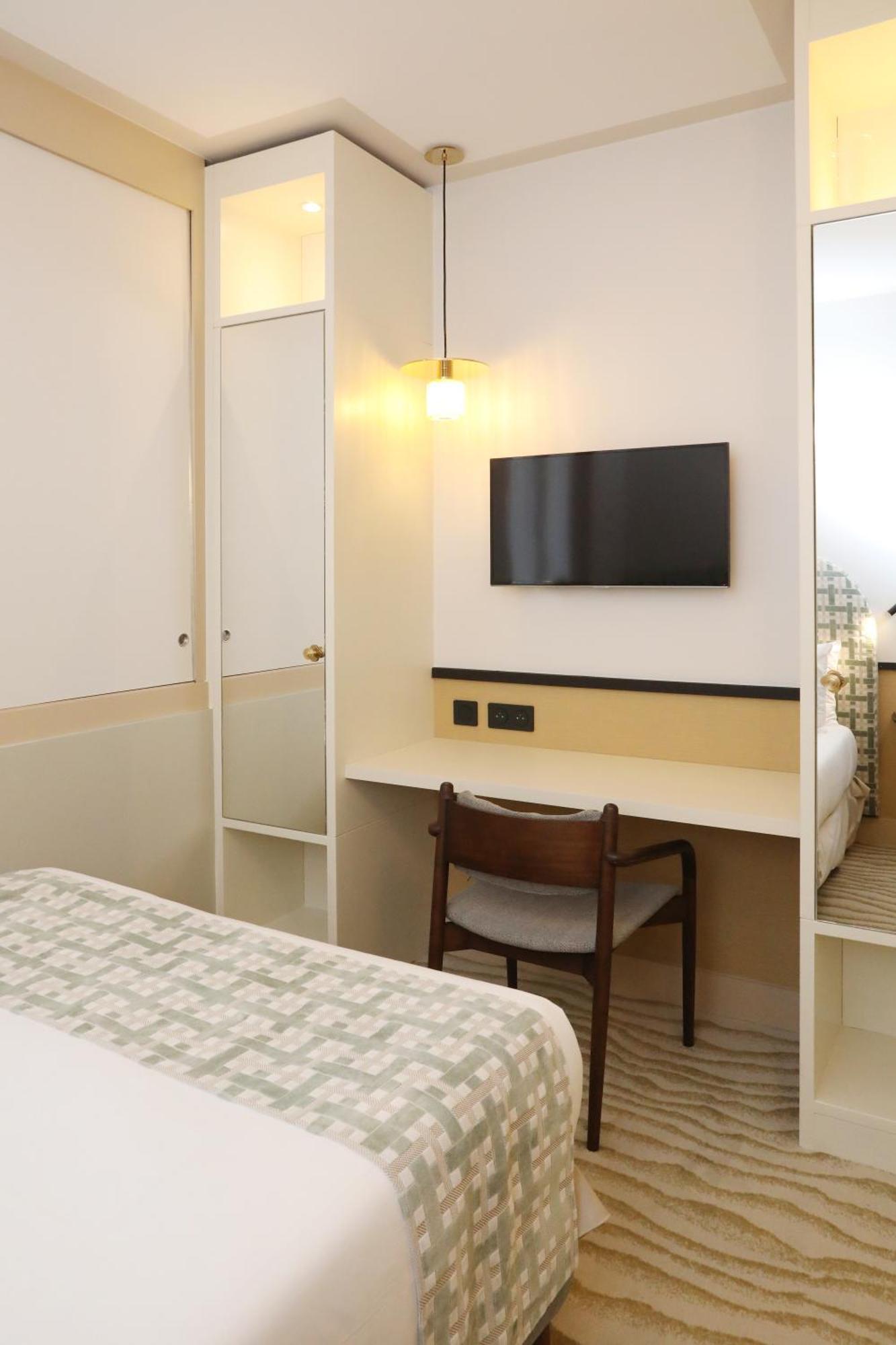 Small Classic Double Room,1594667988:JPEG