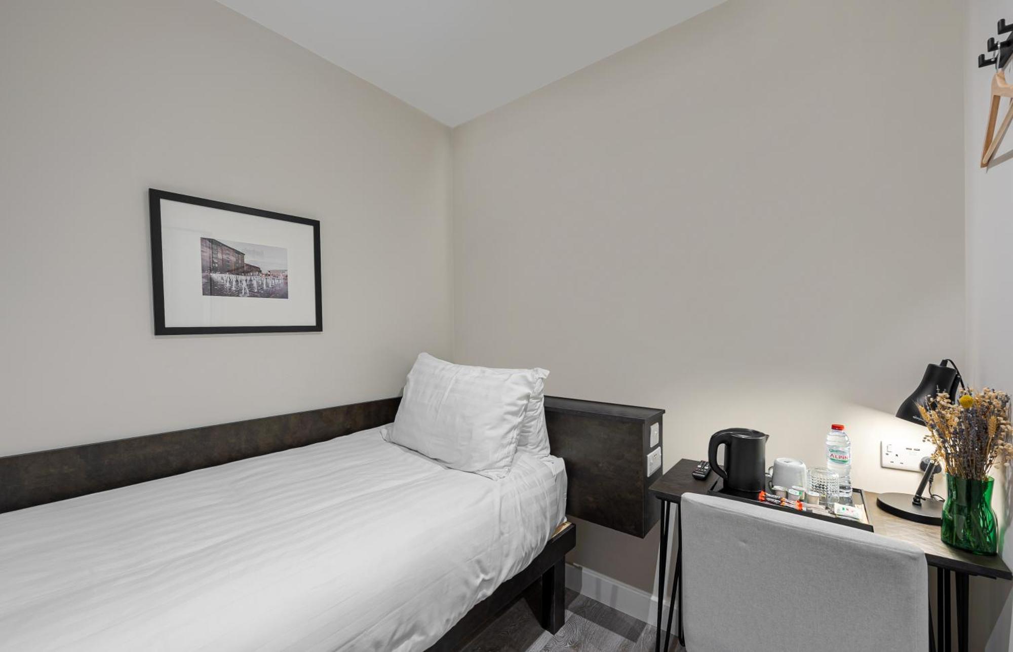 Budget Single Room without Window,1594951372:JPEG