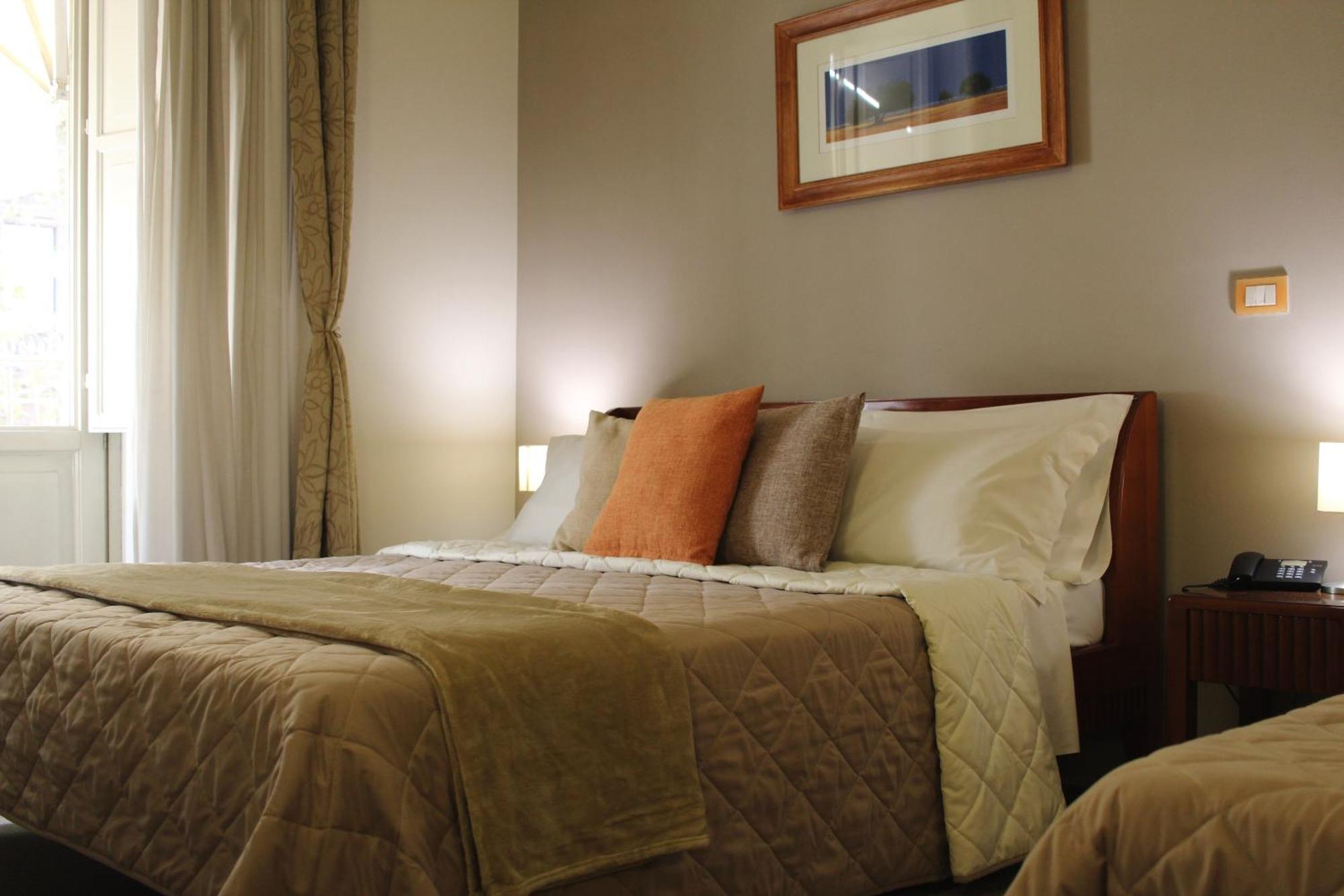 Triple Room,1596015080:JPEG