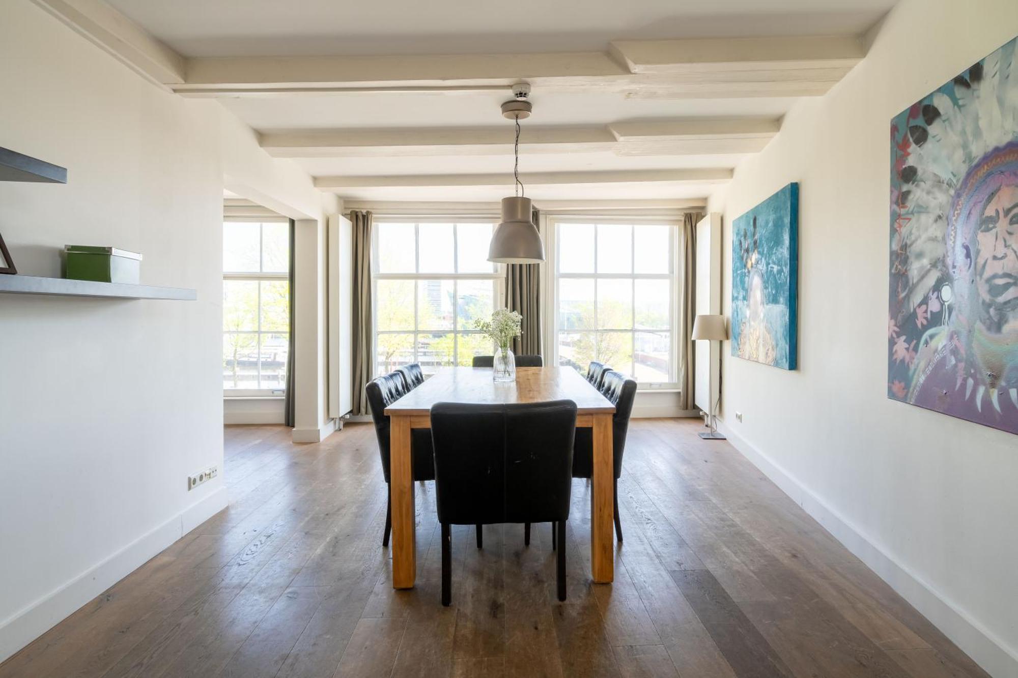 Large 2 Bedroom Apartment with Sofa Bed,1596019136:JPEG