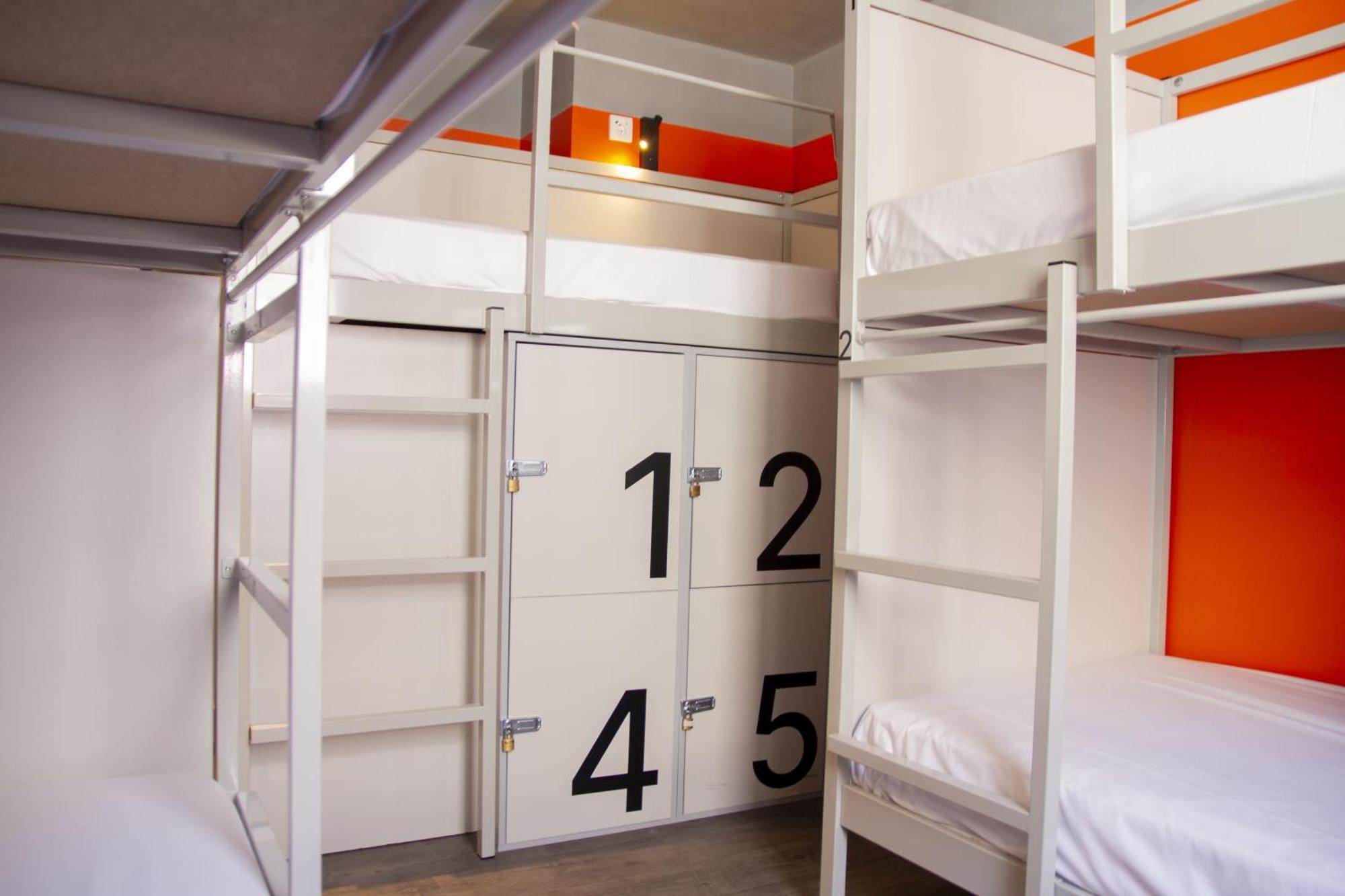 Bed 5-Bed Mixed Dormitory Room,1596024658:JPEG