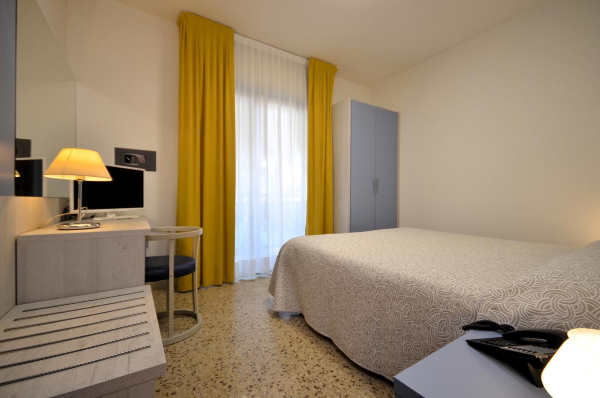 Single Room Private Bathroom