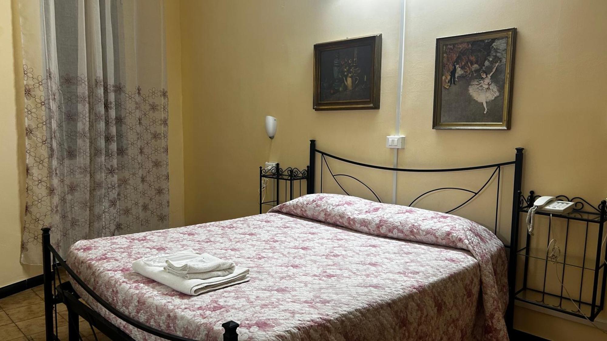 Single Room,1596061089:JPEG