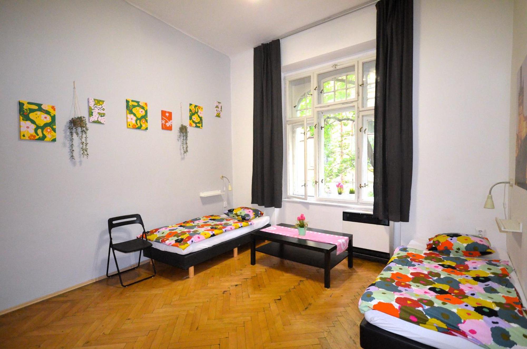 Camera Quadrupla Economy con Bagno in Comune