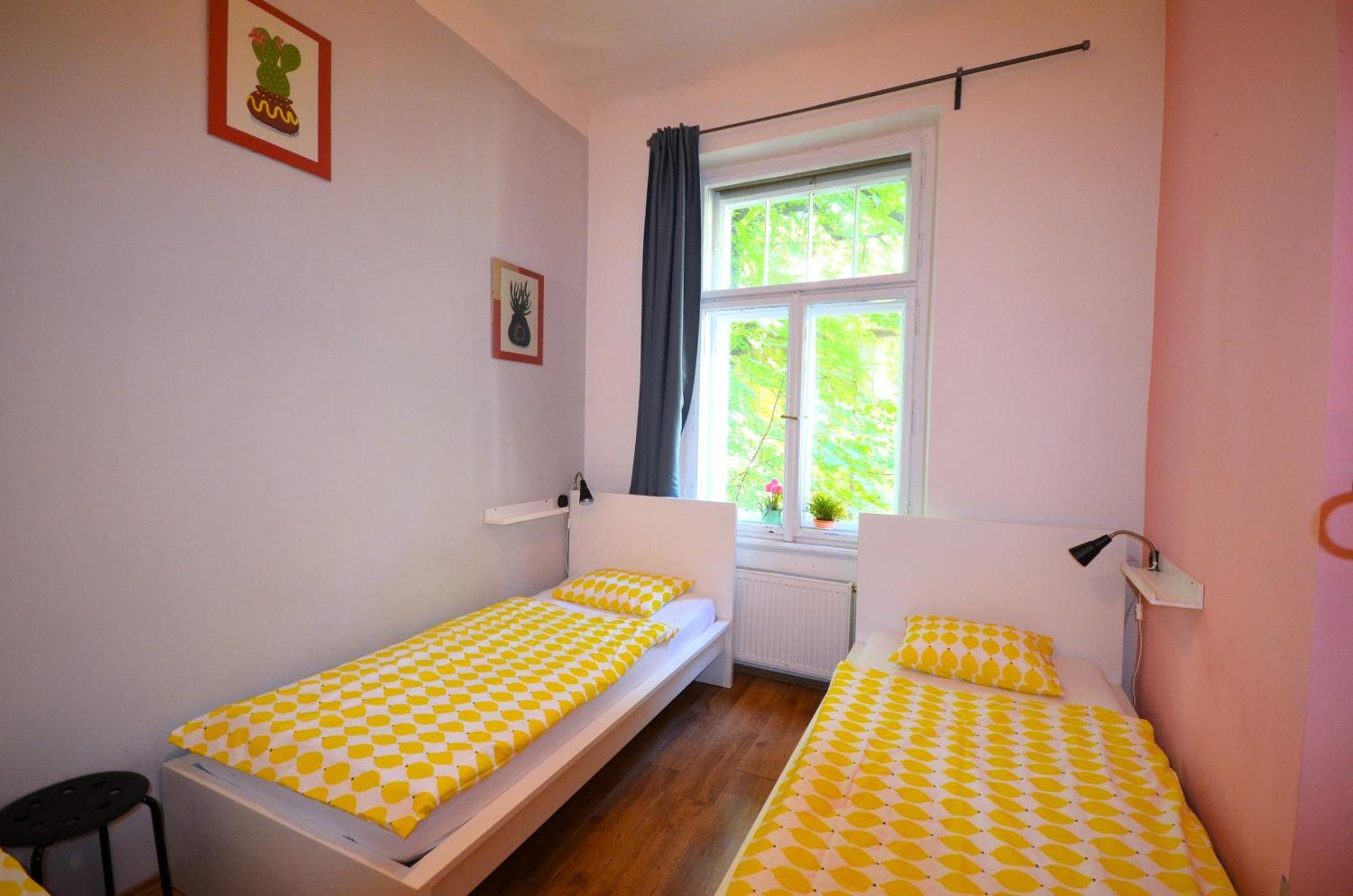 Standard Triple Room,750349529:JPEG