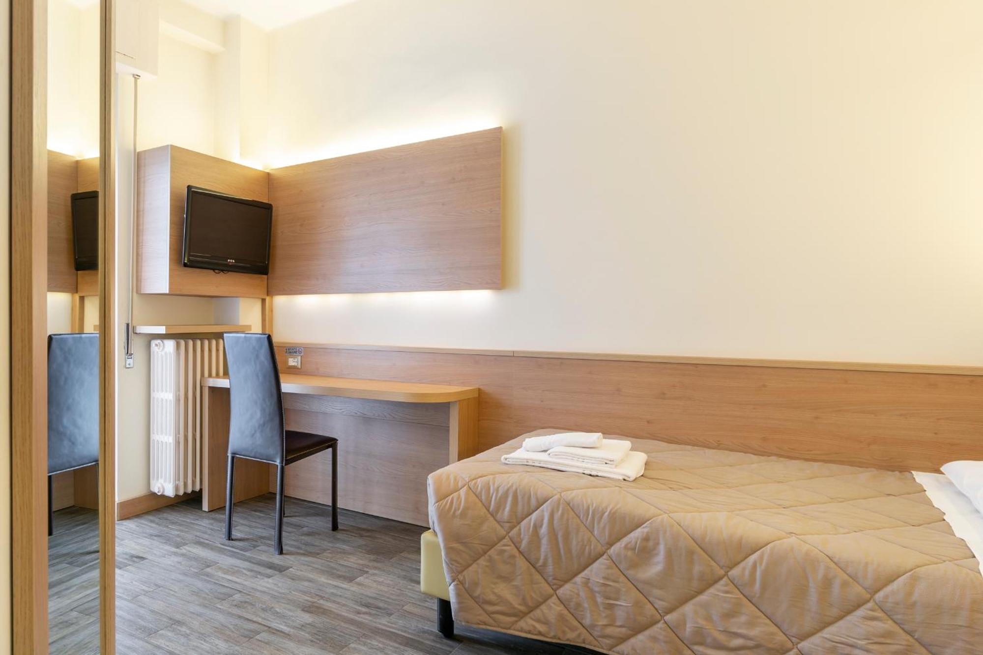 Superior Single Room,1596164147:JPEG