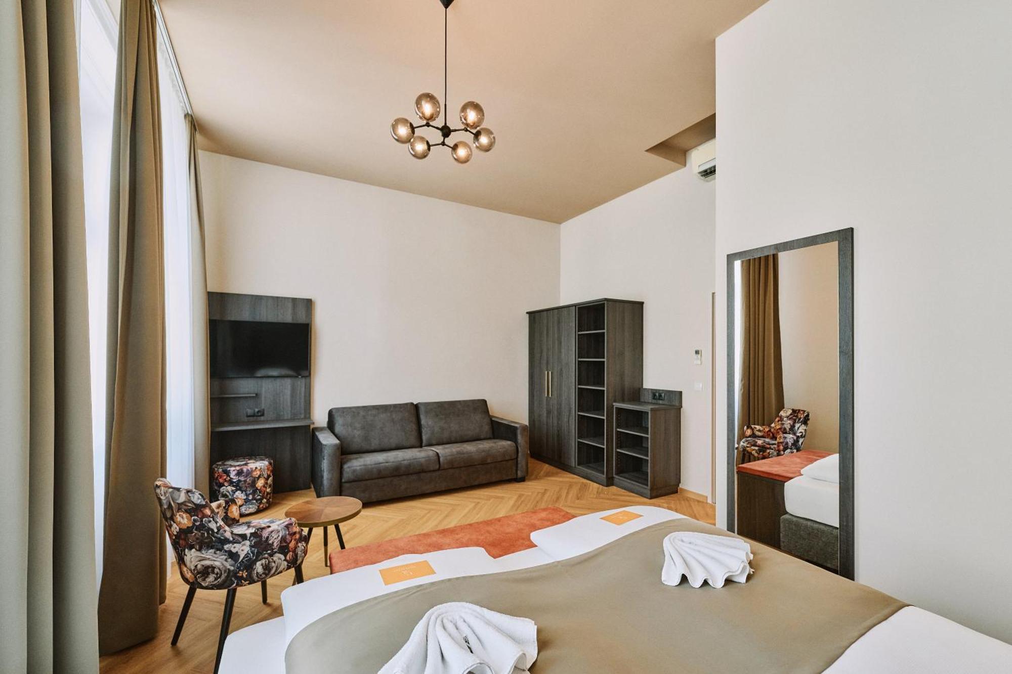 Superior Family Room