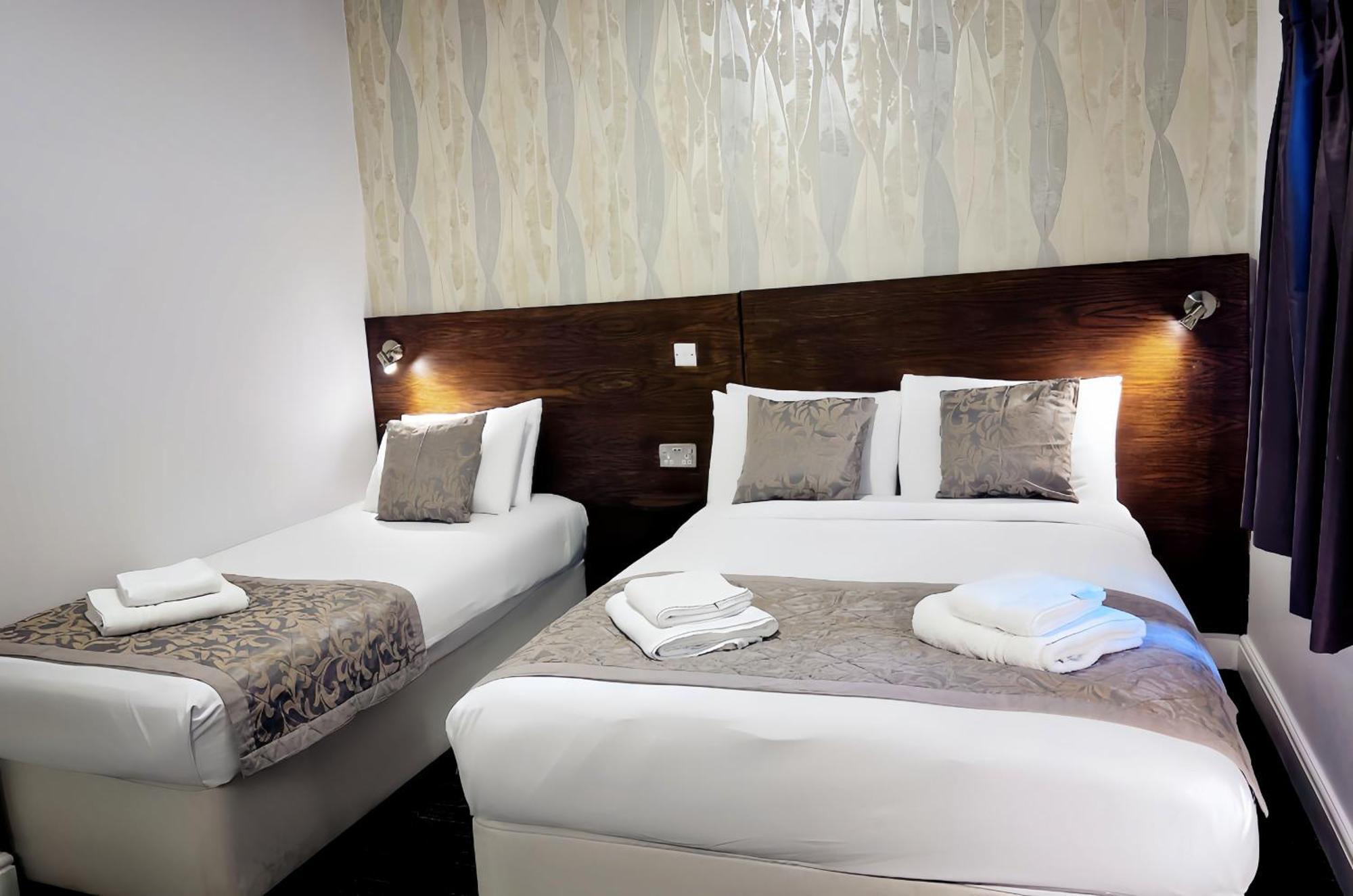 Triple Room,1597544173:JPEG