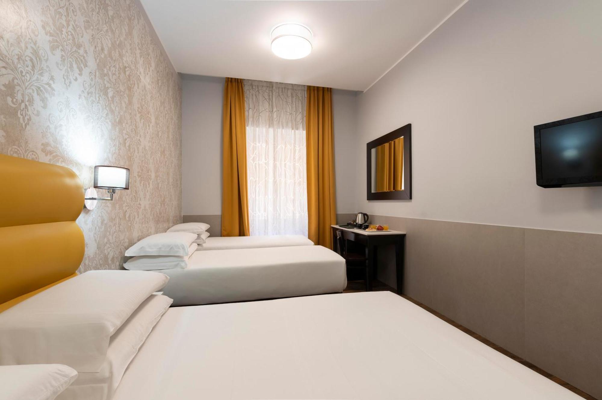Deluxe Quadruple Room,1597544856:JPEG