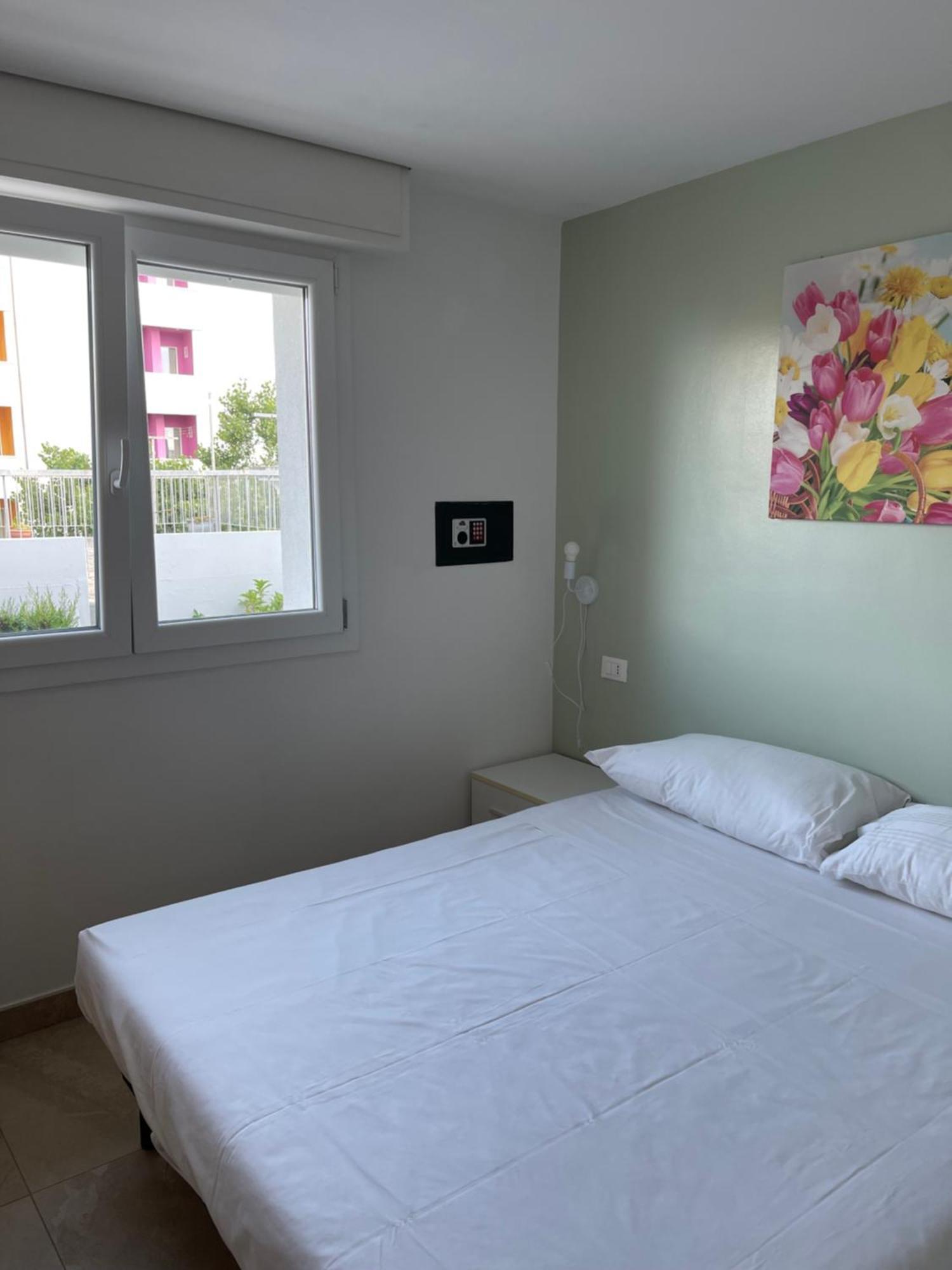 One-Bedroom Apartment Sea View Terrace,1597560823:JPEG