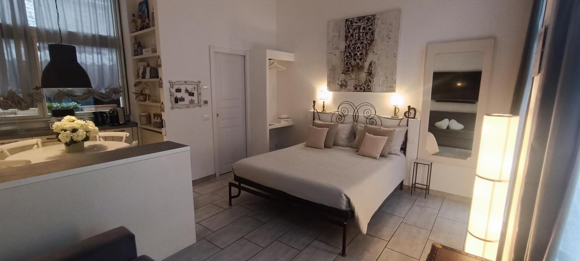Deluxe Room,1597590614:JPEG