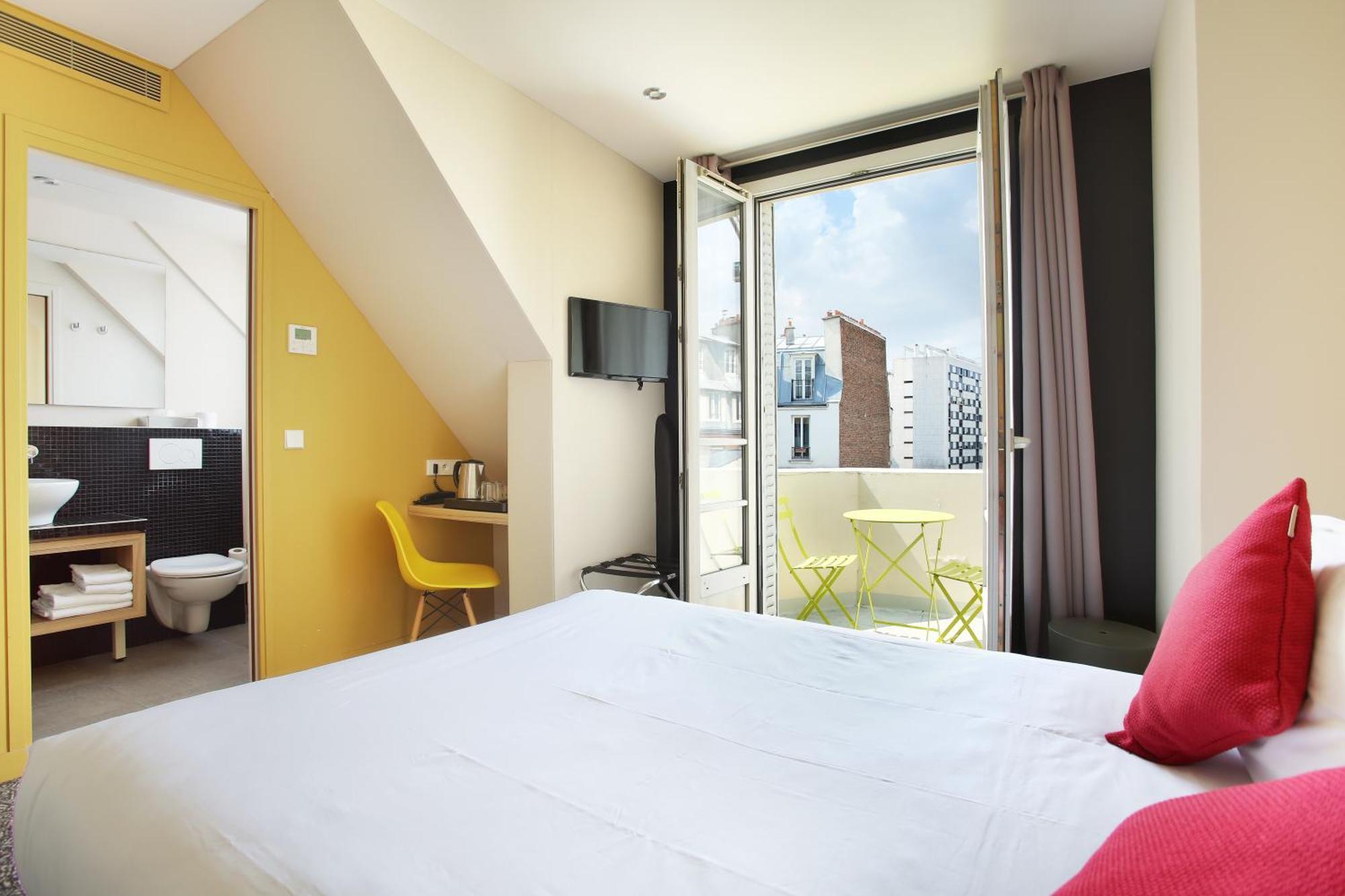 Deluxe Double or Twin Room