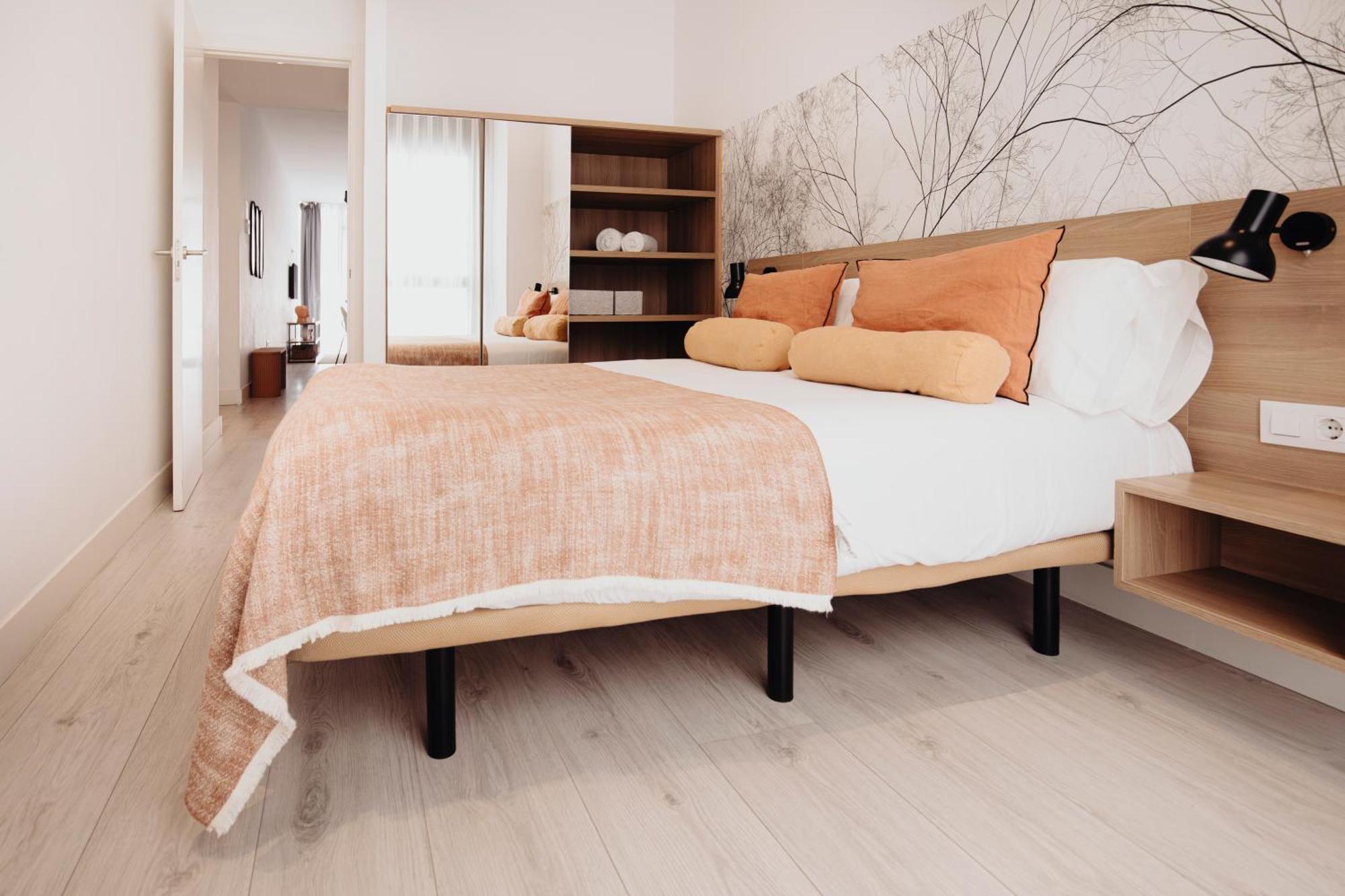 One-Bedroom Apartment,1598434369:JPEG