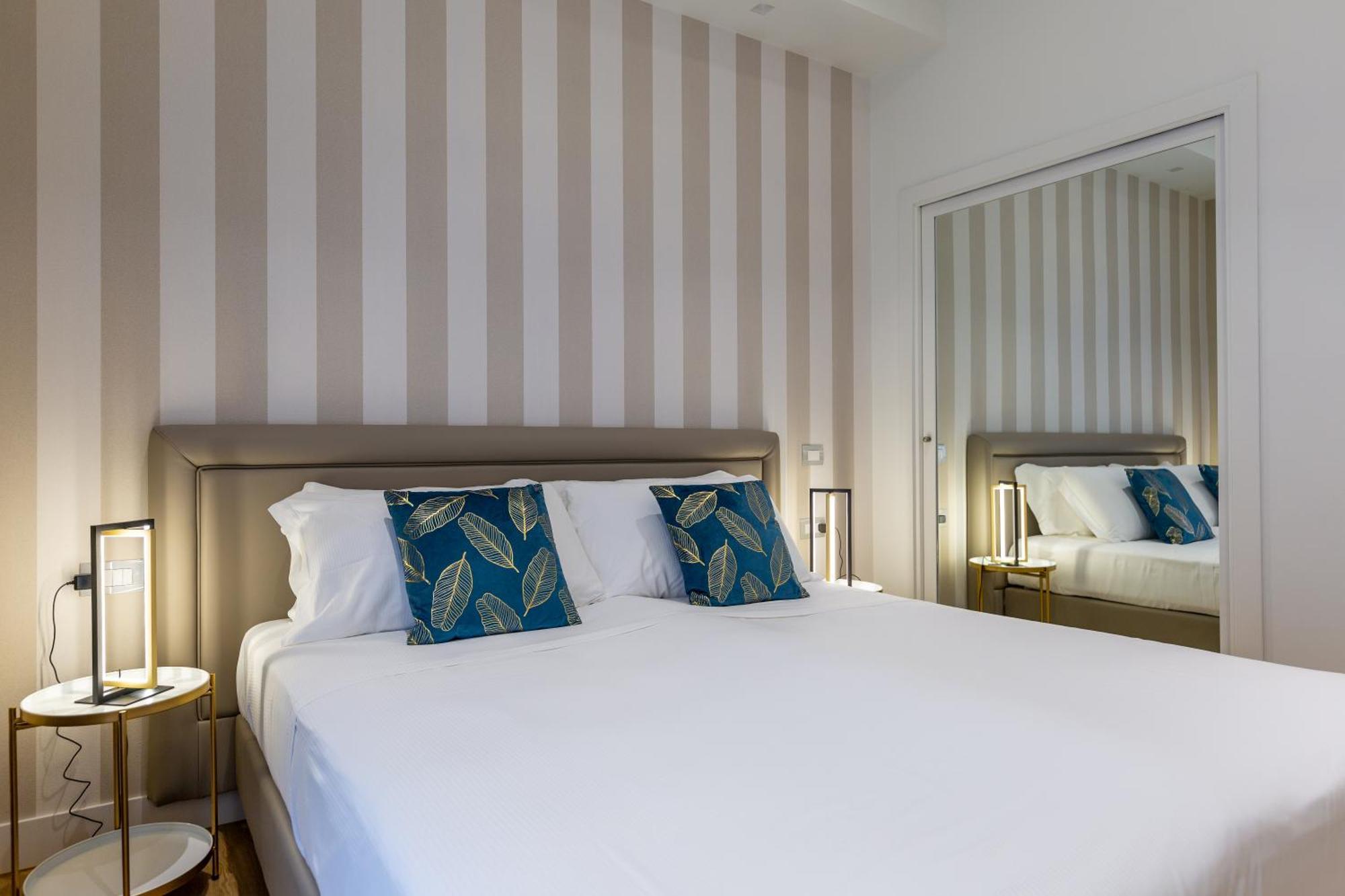 Deluxe Double or Twin Room Balcony,1598603040:JPEG