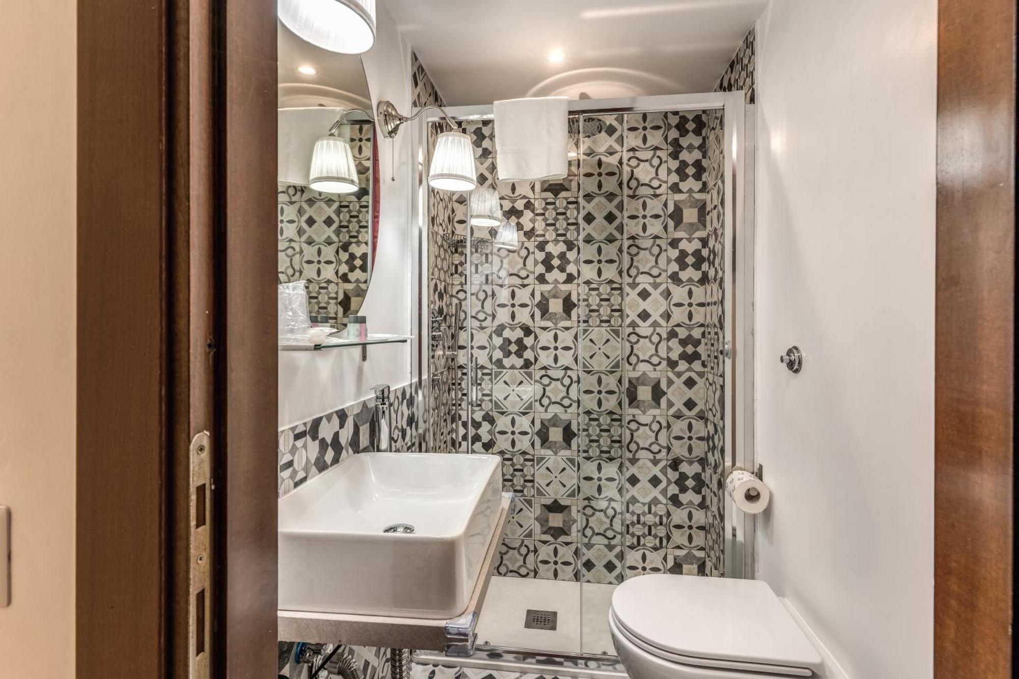 Single Room,1598892210:JPEG