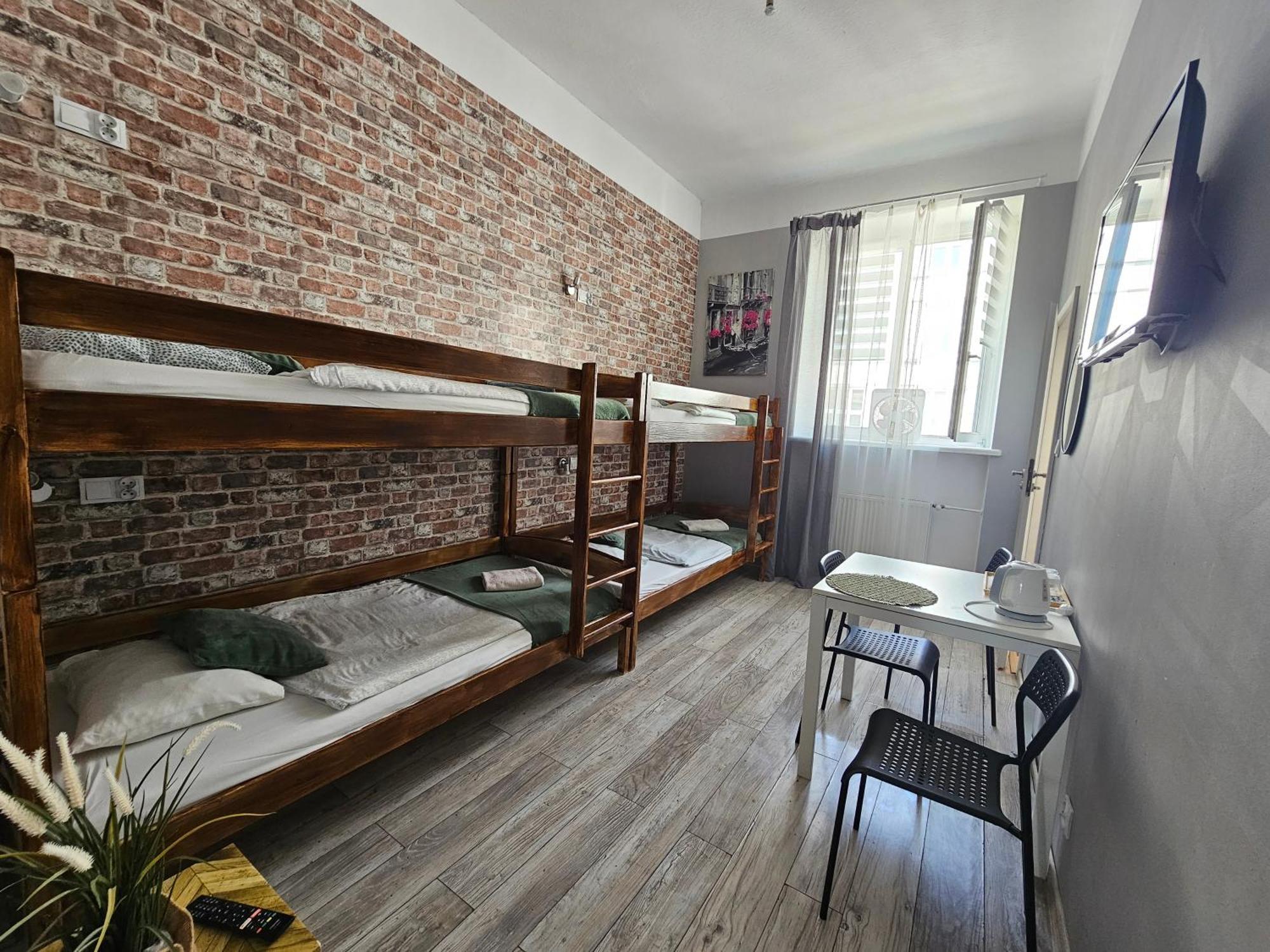 Economy Quadruple Room
