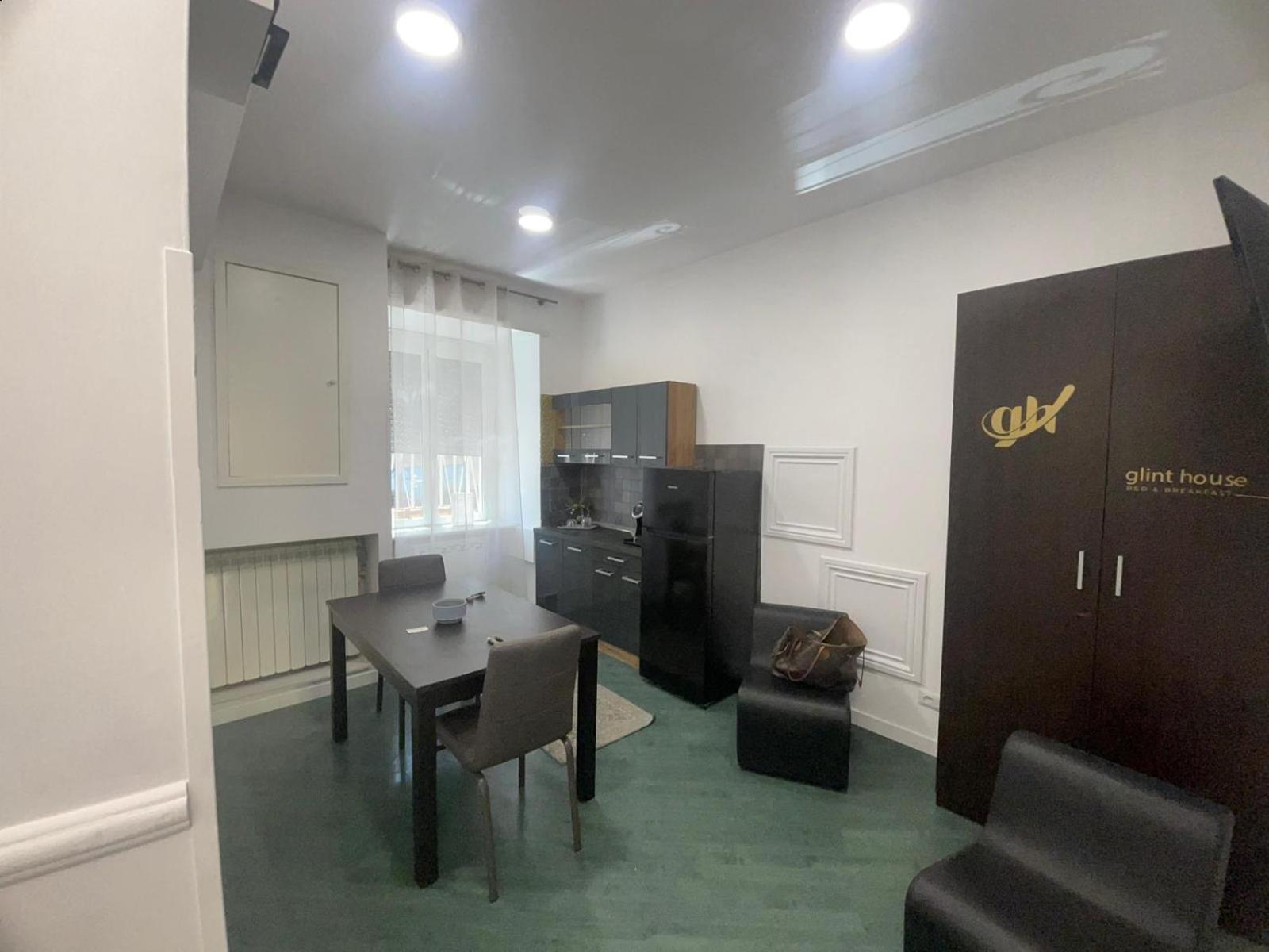 Deluxe Apartment,1599075541:JPEG