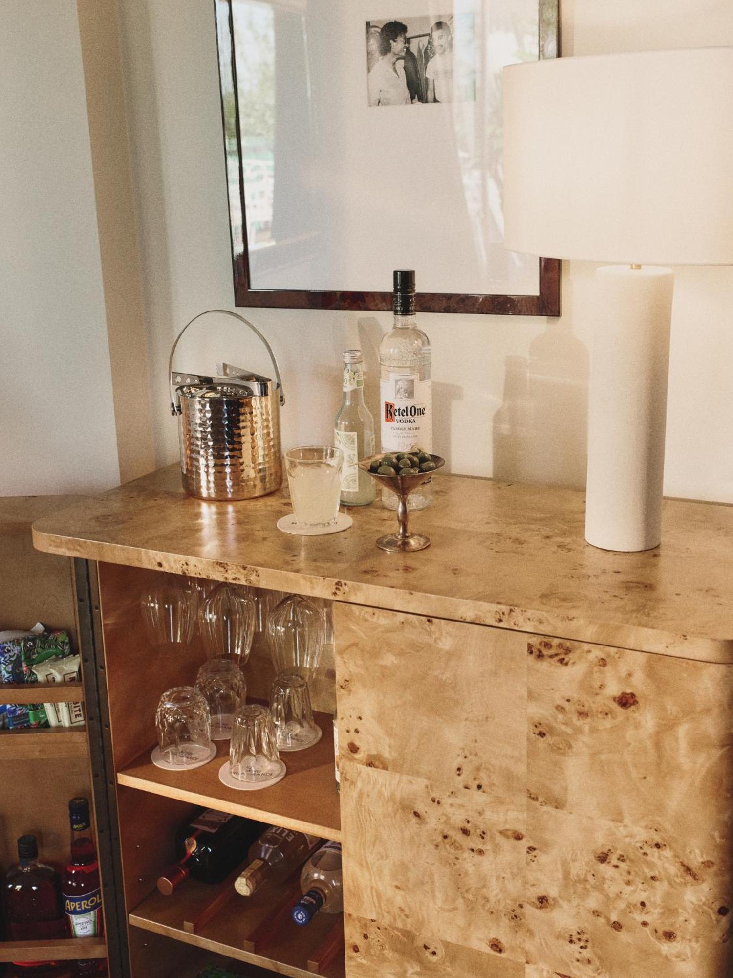 Suite,1599644310:JPEG