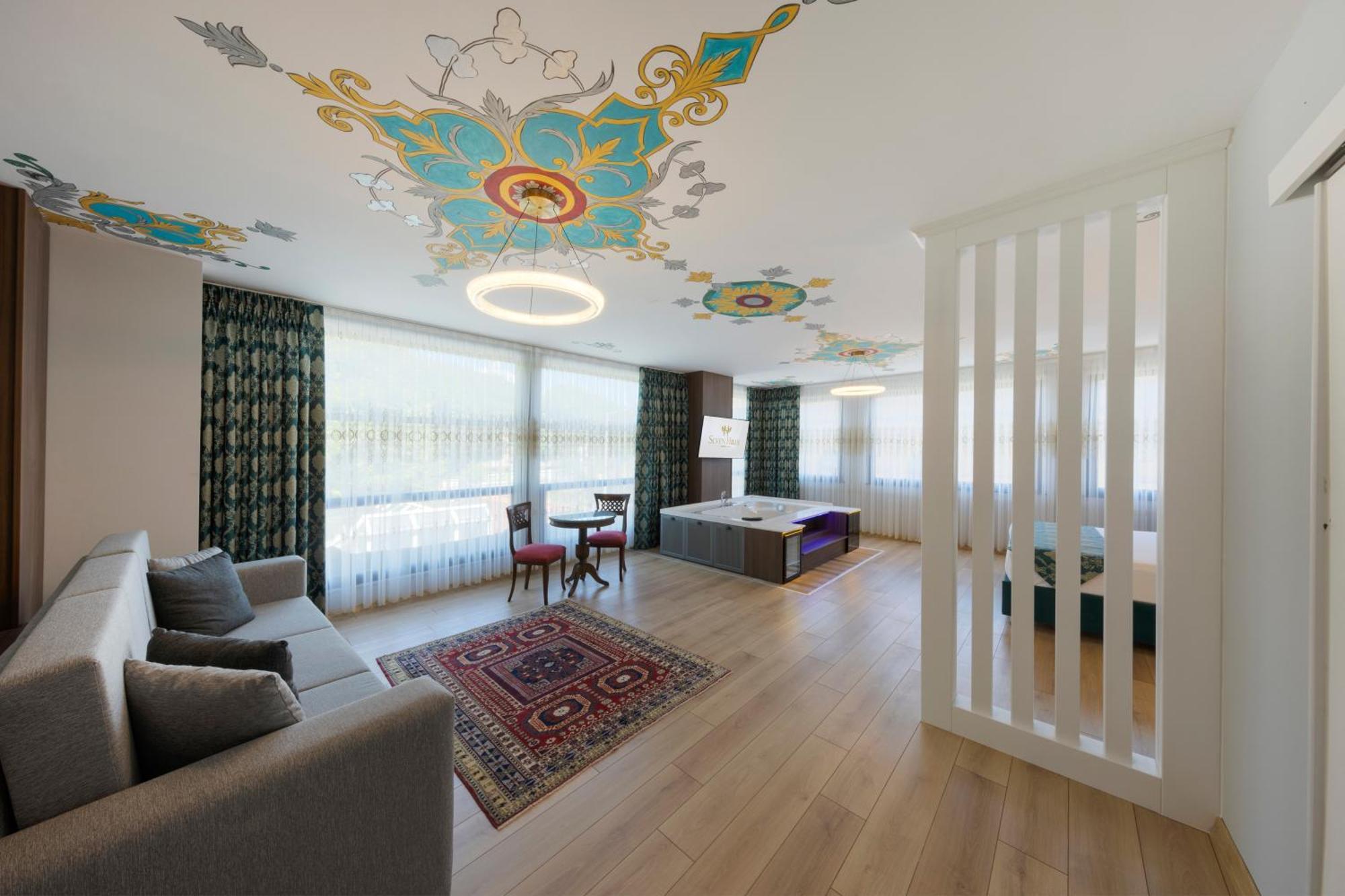 Queen Suite Hagia Sophia View