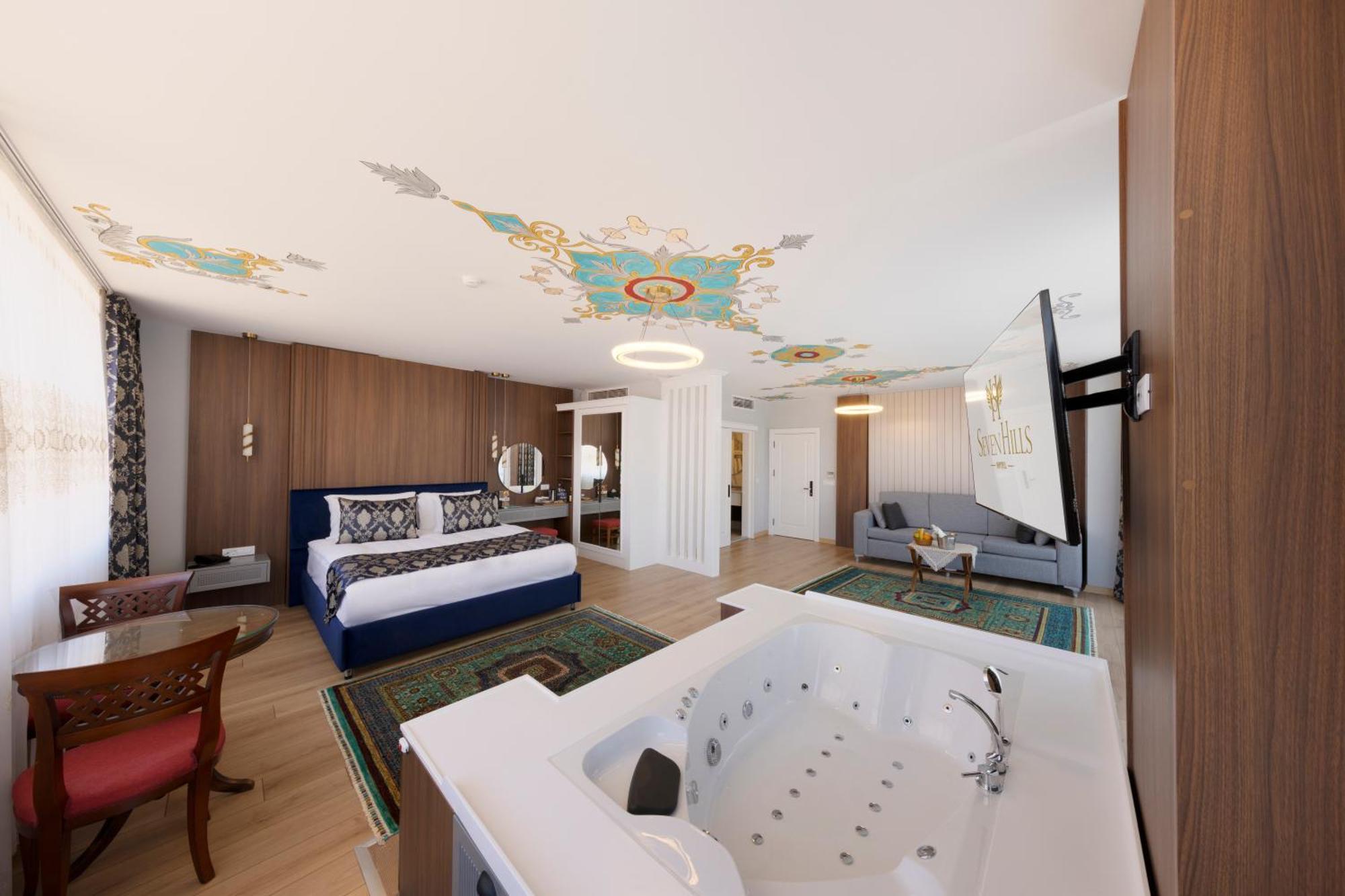Queen Suite Hagia Sophia View