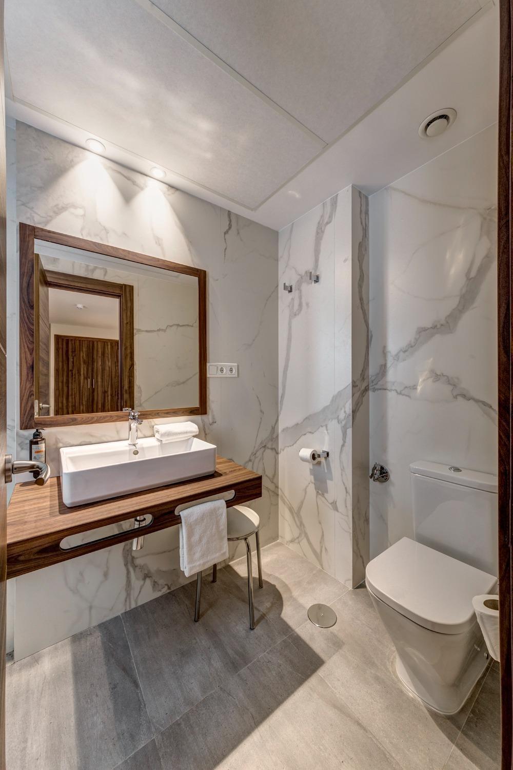 Double Room,1766696479:JPEG