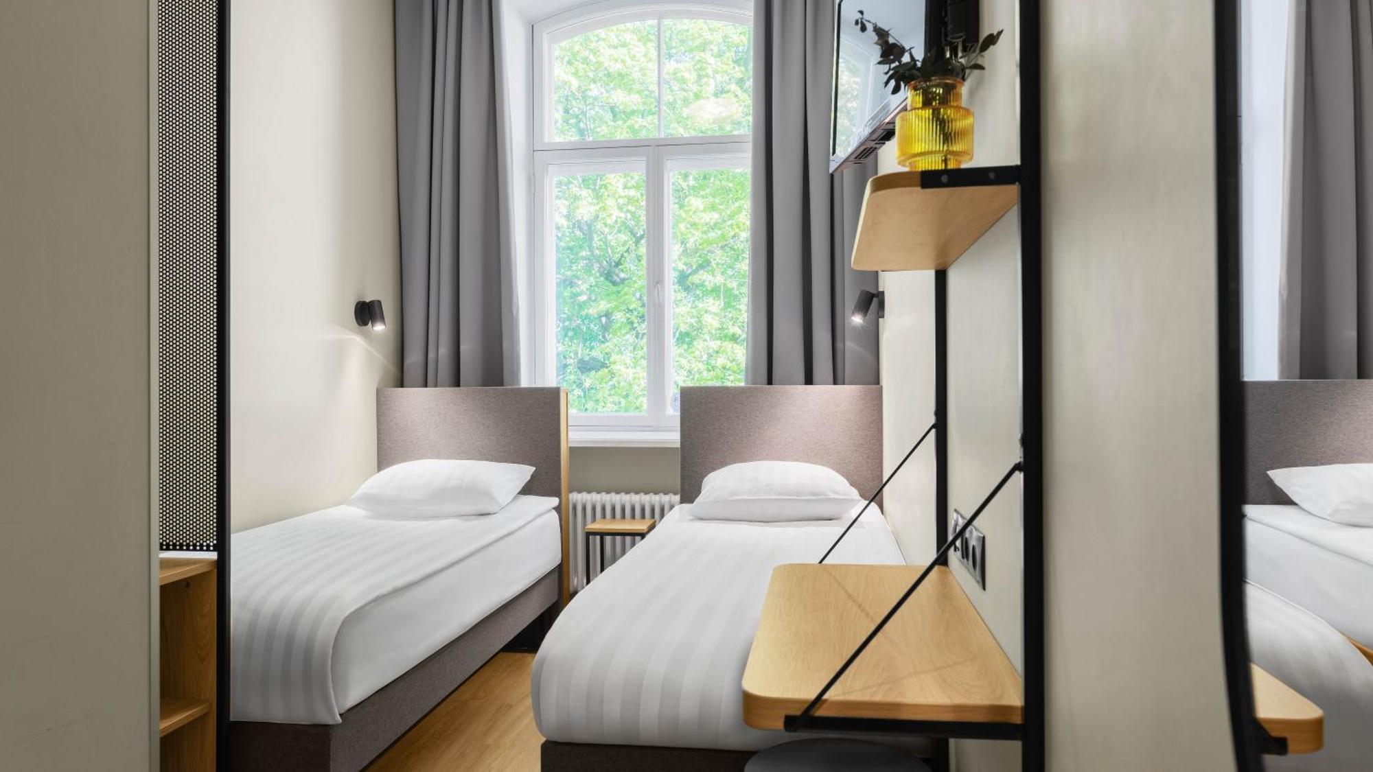 Small Double or Twin Room,1588036406:JPEG