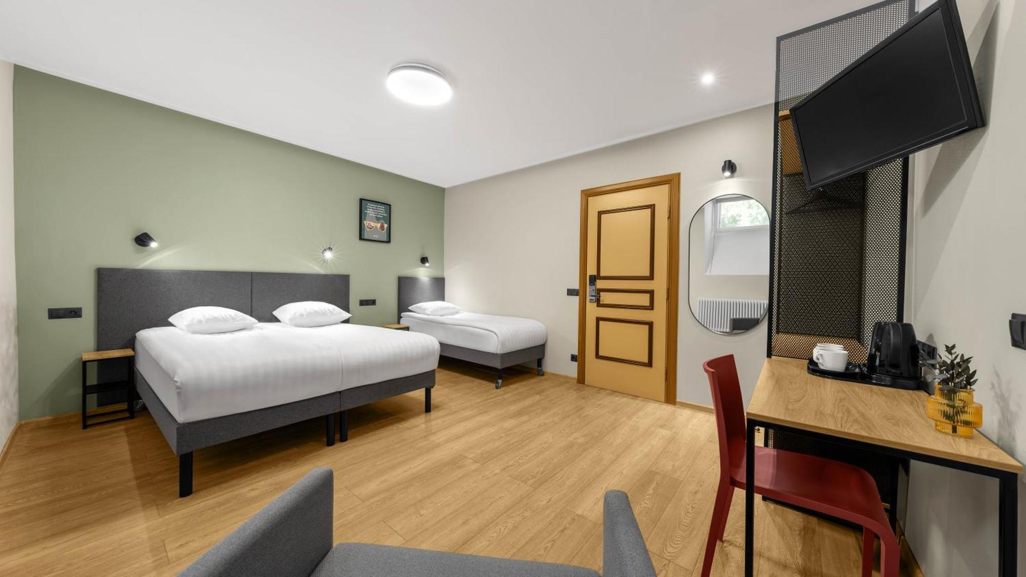 Triple Room,1600555910:JPEG