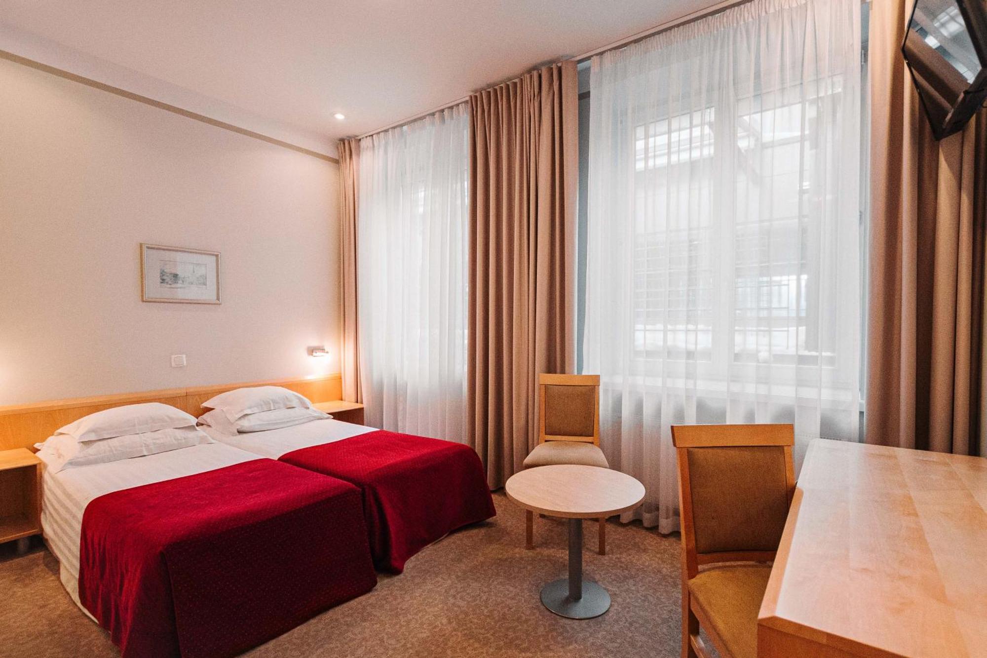 Standard Double or Twin Room,1600557687:JPEG
