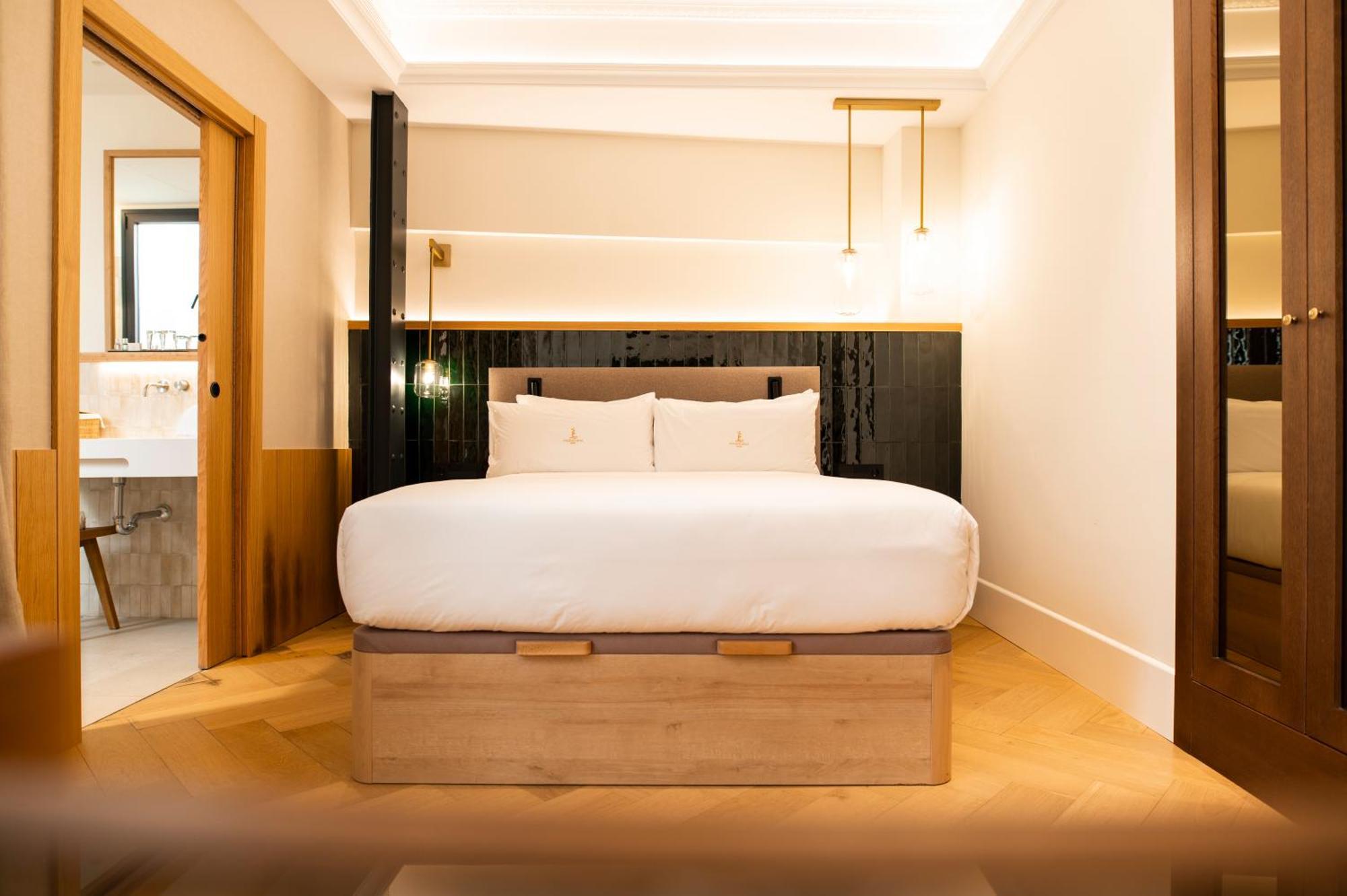 Basic Economic Double Room,1600765283:JPEG