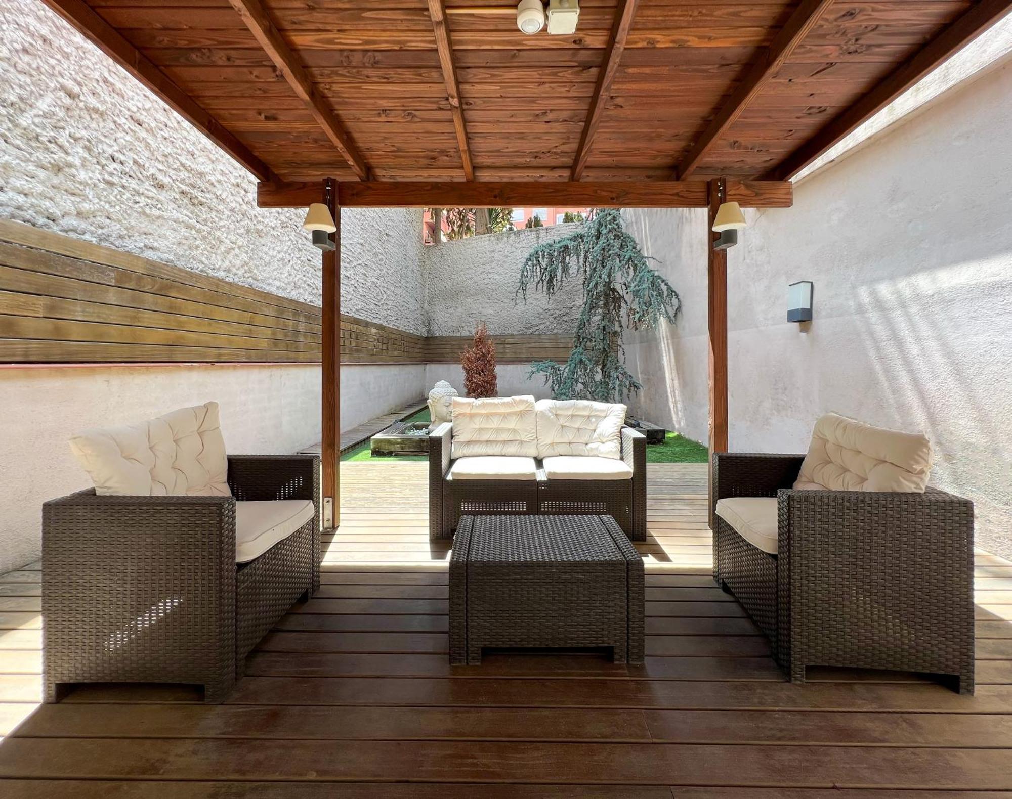 One-Bedroom Apartment Garden