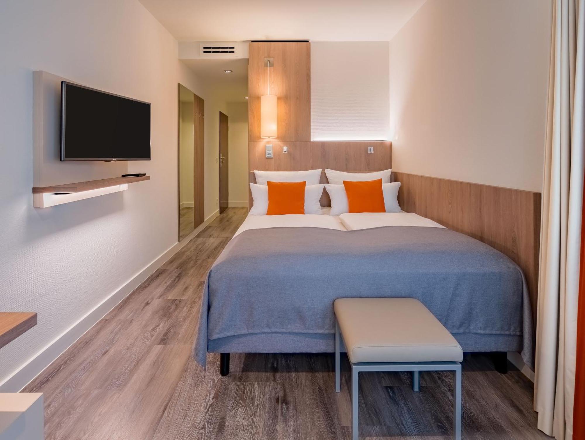 Queensize Double Room 160 x 200 cm