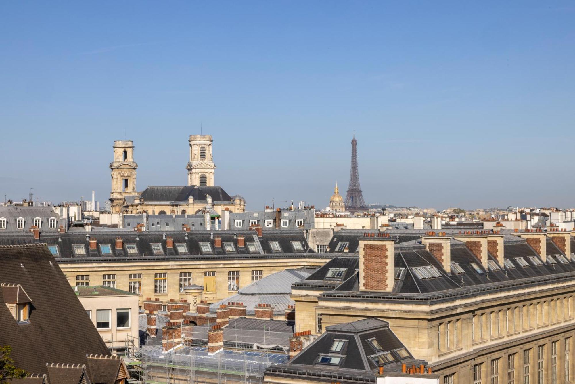 Quadruple Room Tour Eiffel view,1602339194:JPEG