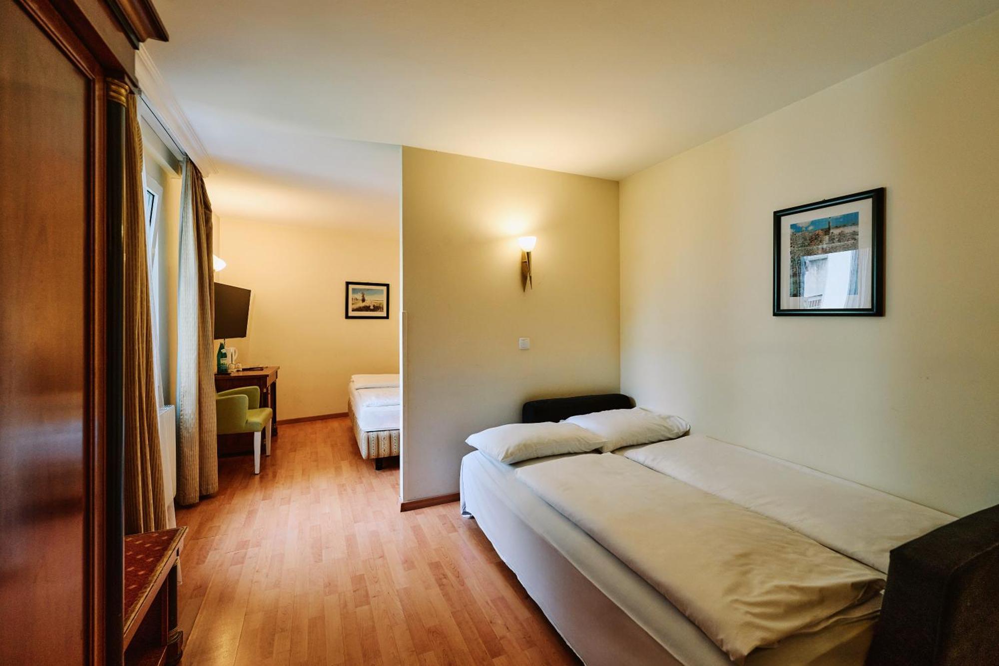 Junior Suite,1602439059:JPEG