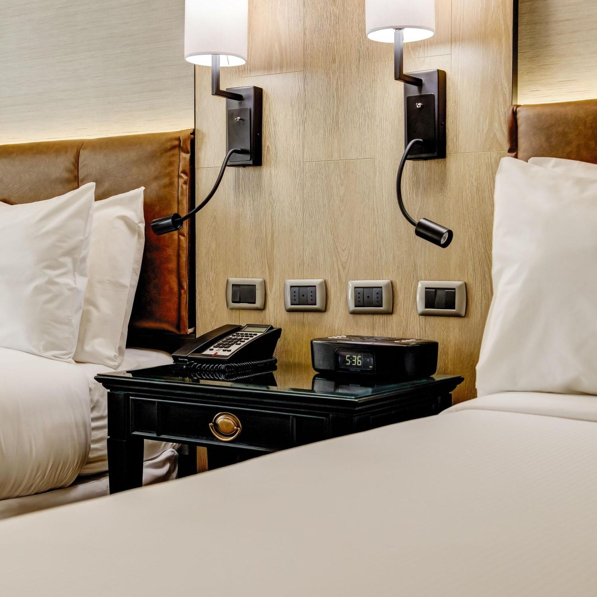 Standard Double Suite