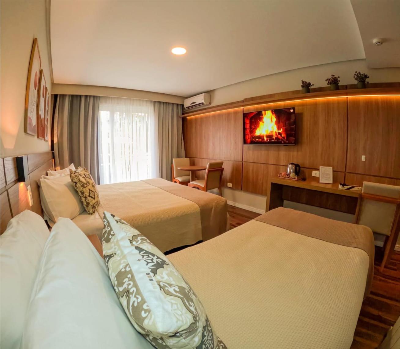 Deluxe Double Room,1698916036:JPEG