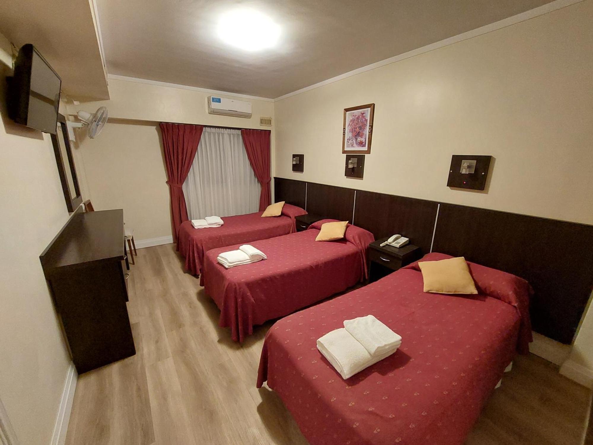 Triple Room,1602969803:JPEG