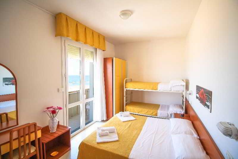 Quadruple Room Sea View,1017553585:JPEG