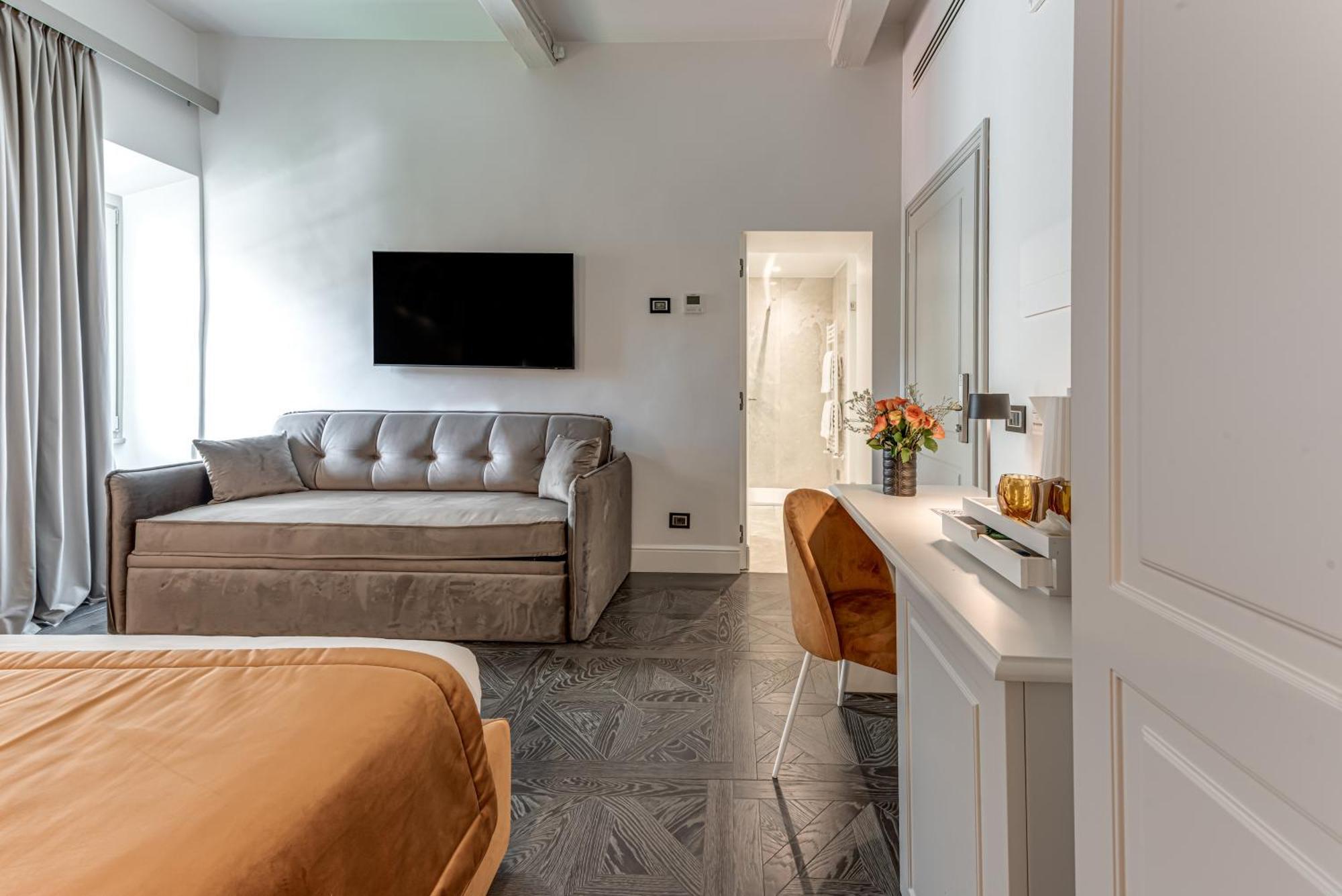 Double Room,1603841137:JPEG