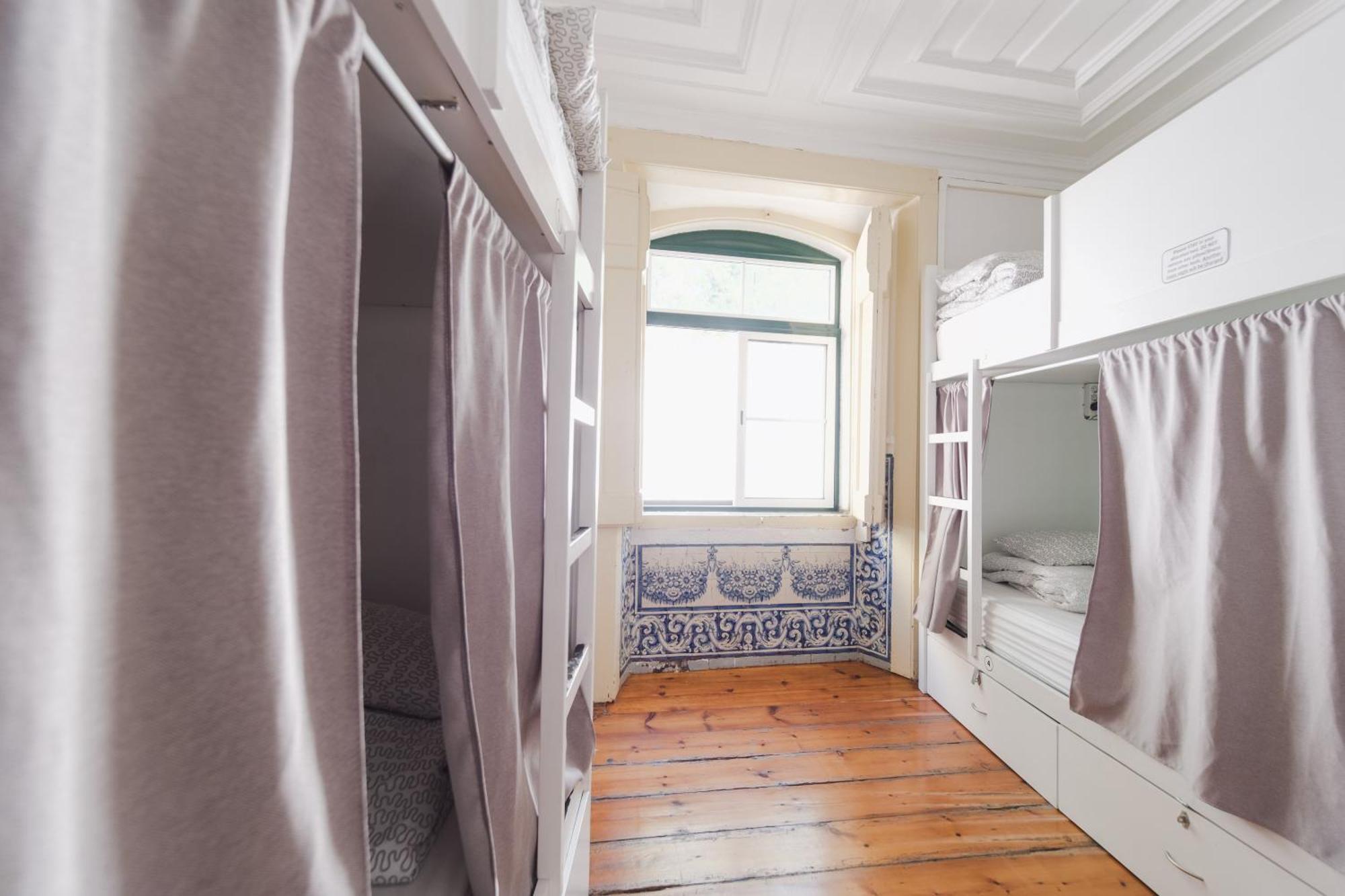 Cama em Dormitório de 8 Camas Economy