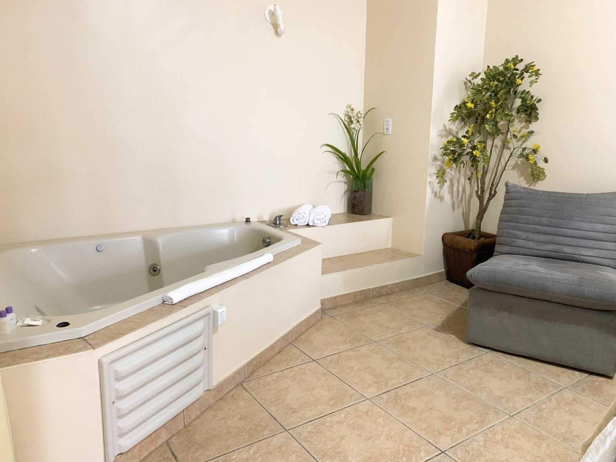 Suite Hot Tub