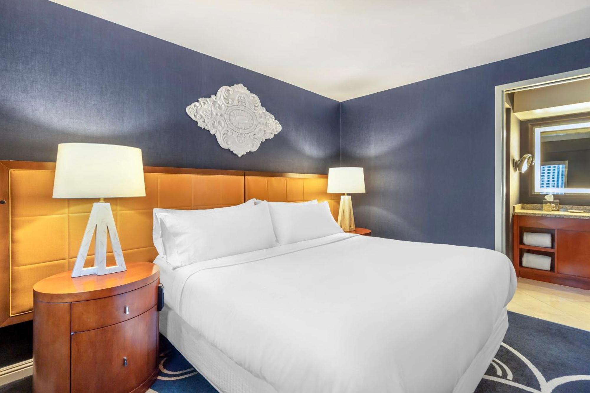 One Bedroom Suite 1 King Bed Pull Out Sleeper,1604784414:JPEG