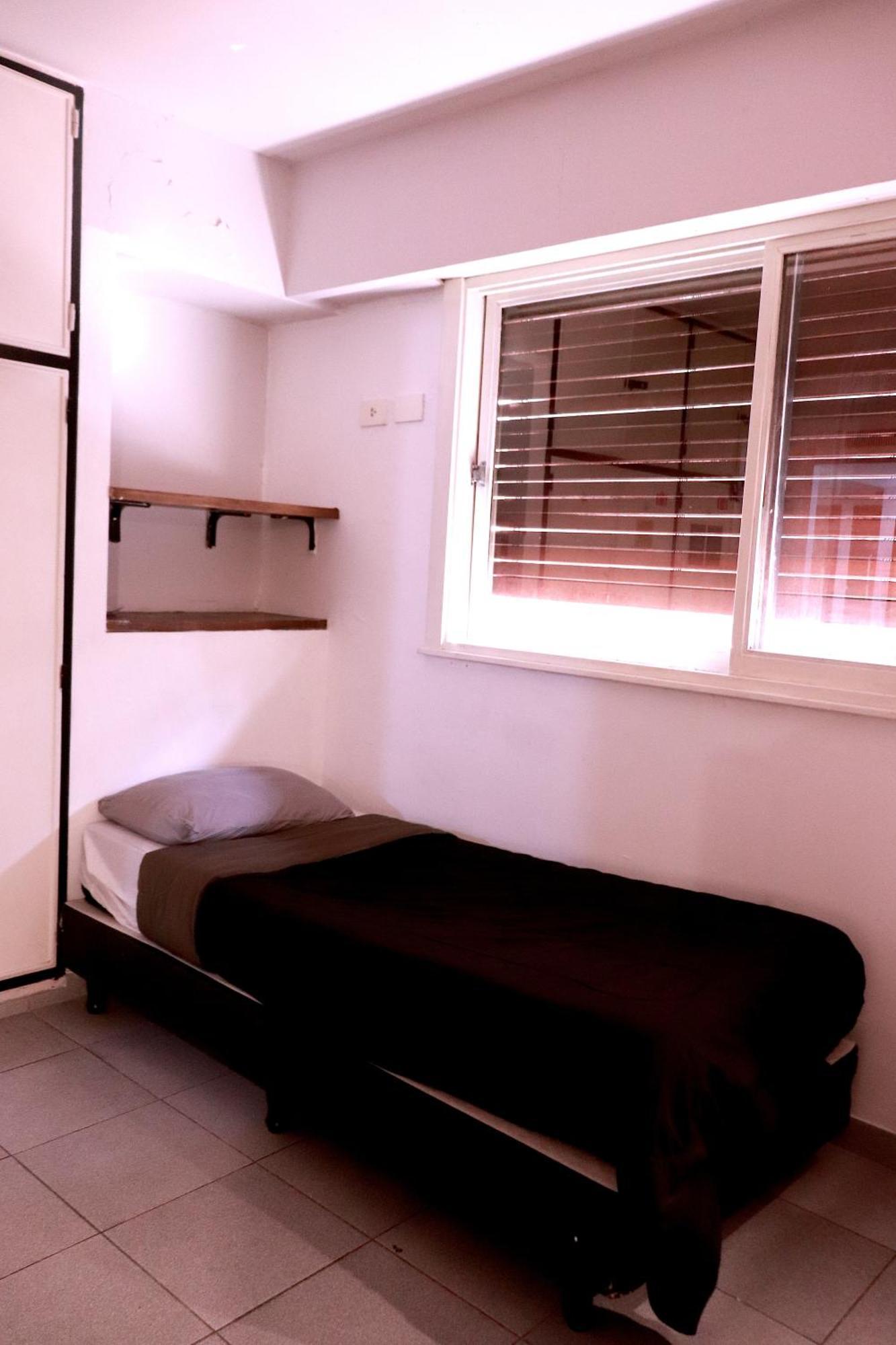 Bed 4-Bed Male Dormitory Room,1604853625:JPEG