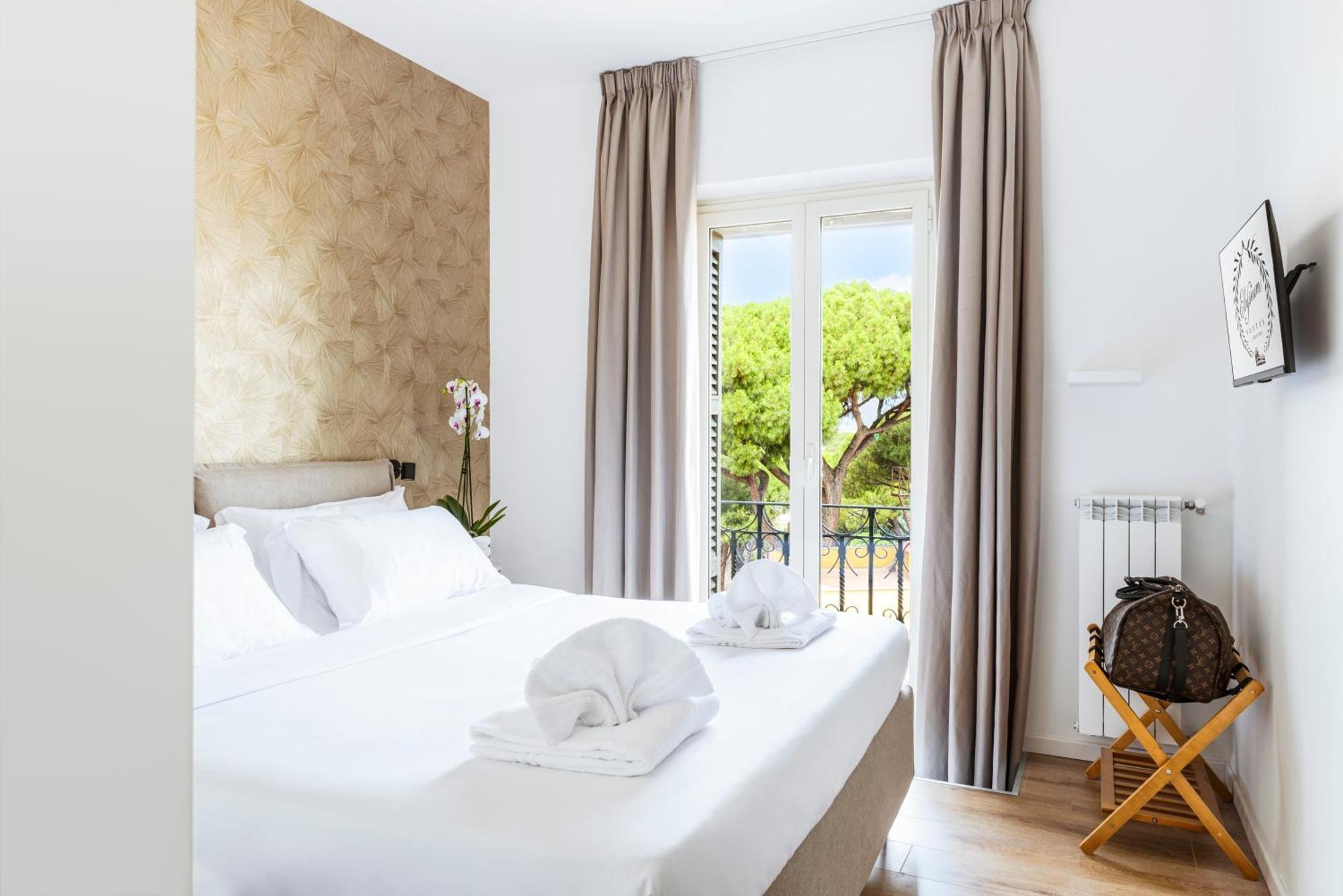 Superior Double Room  with Colosseum View,1605027600:JPEG