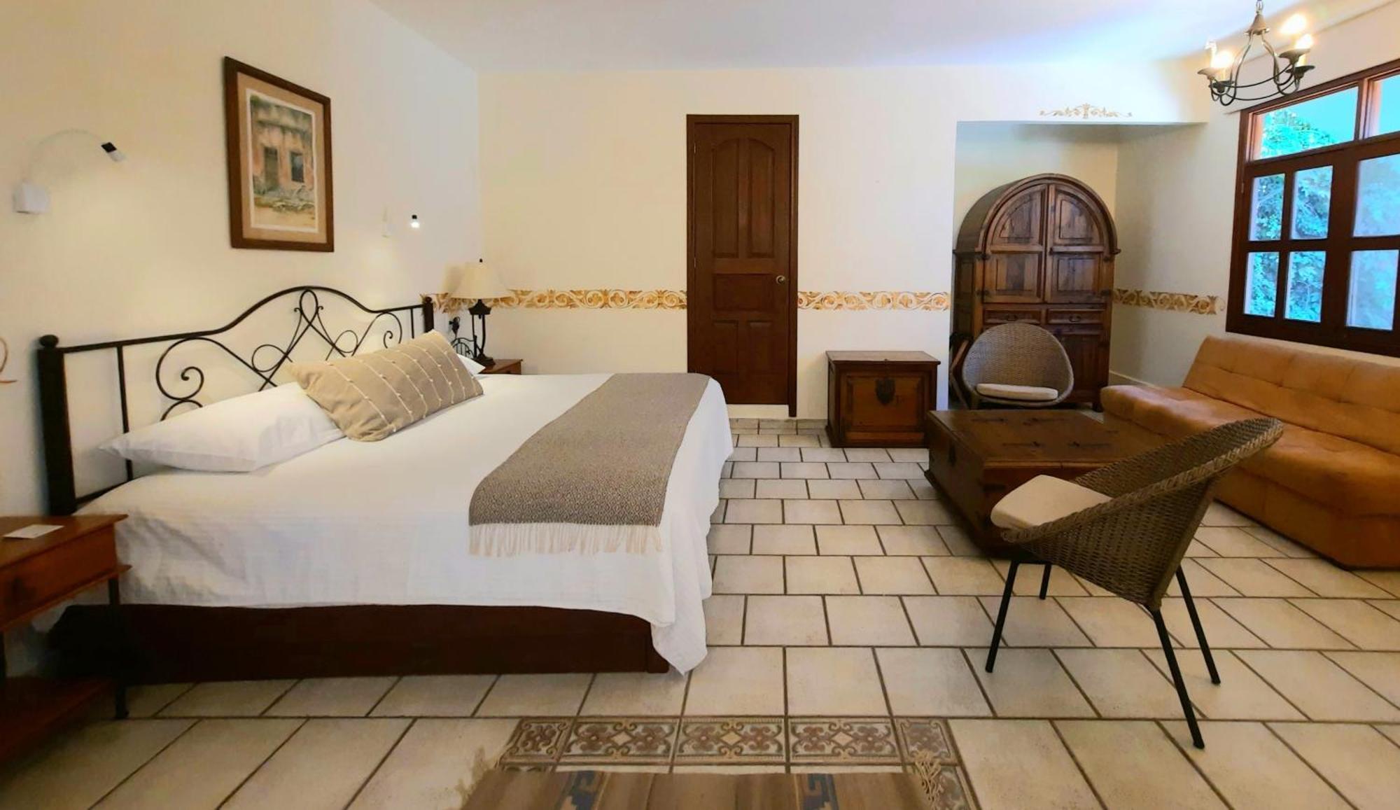 Deluxe Suite