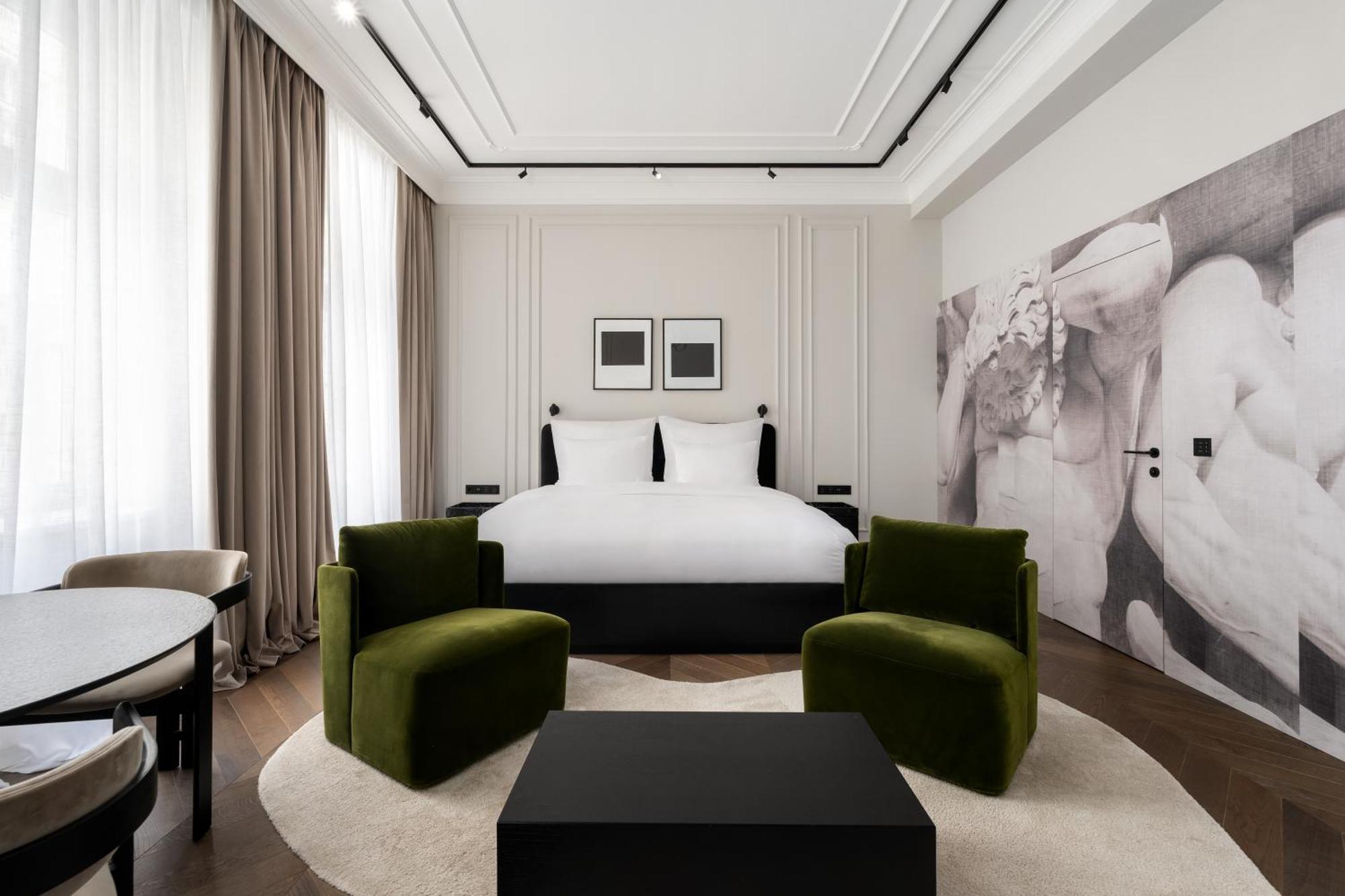 Junior Suite,1606043884:JPEG