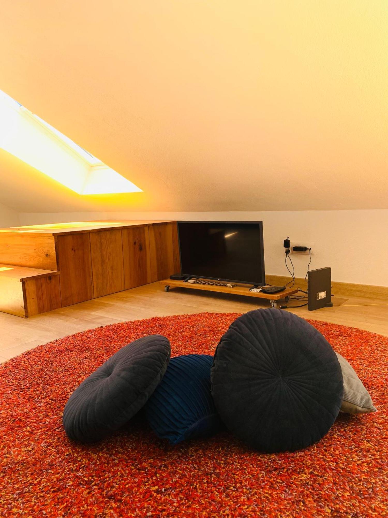 Deluxe King Room,1606107110:JPEG
