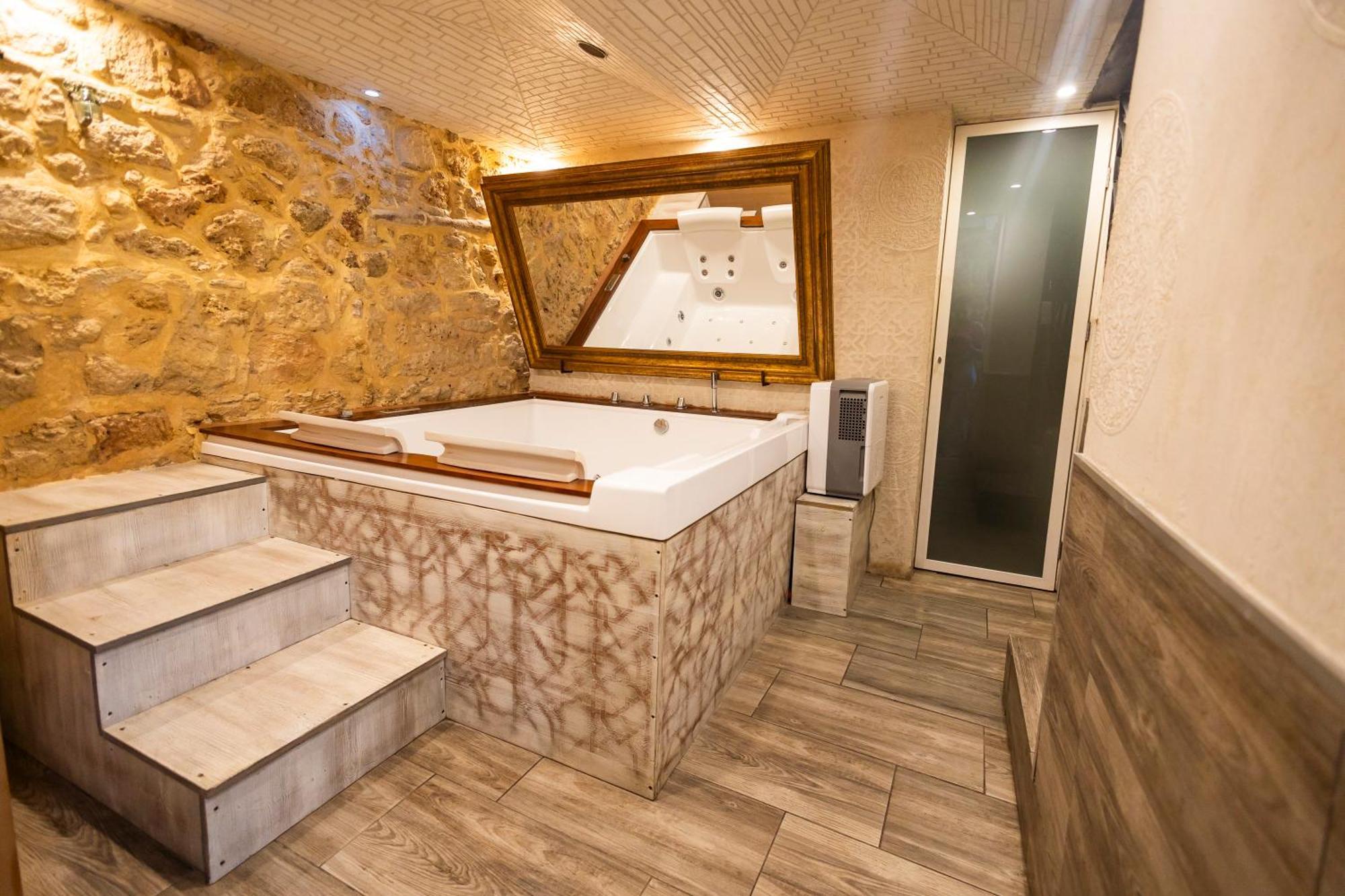 One-Bedroom House Spa Hot Tub