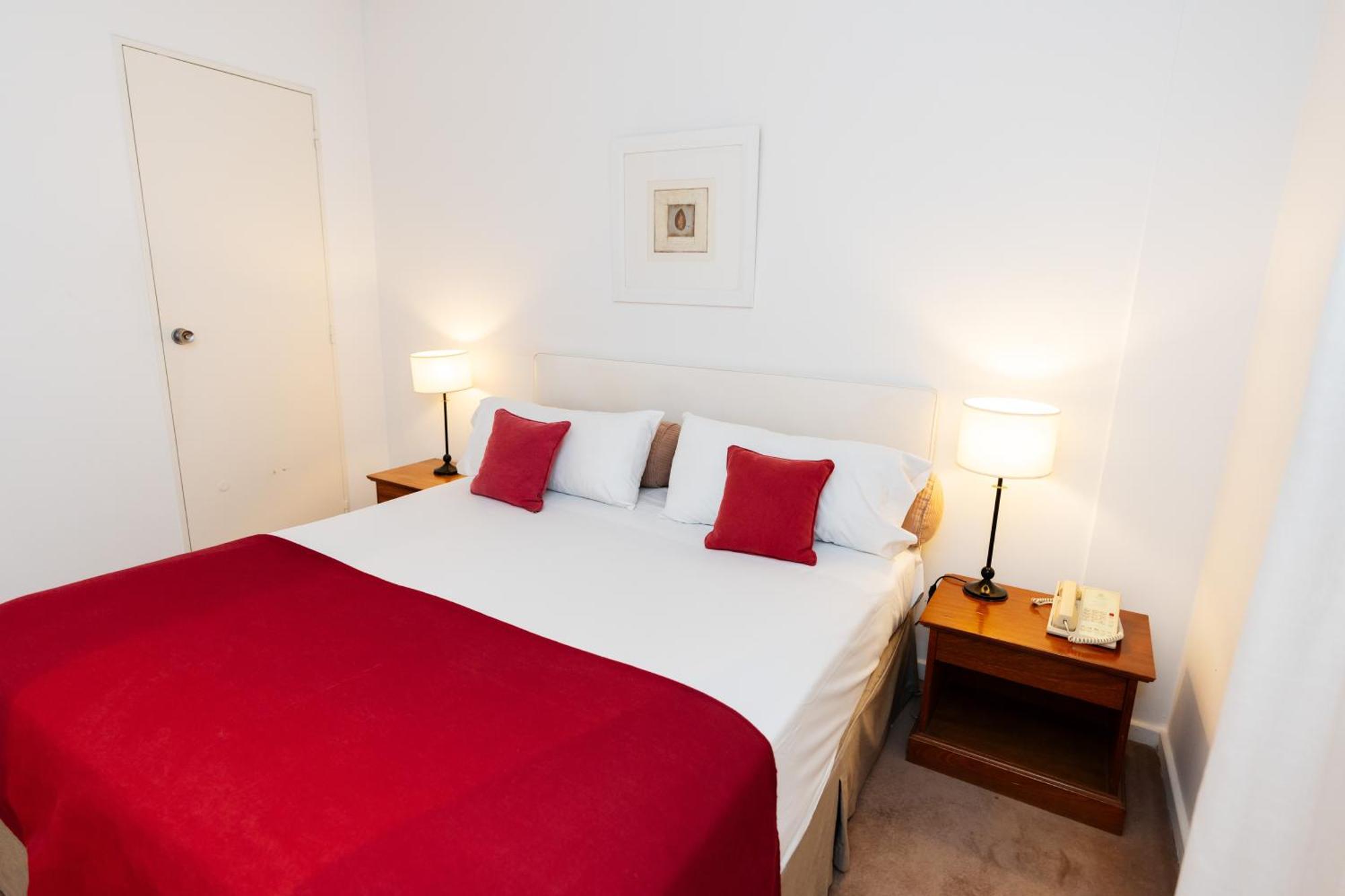 One-Bedroom Apartment,1606550605:JPEG